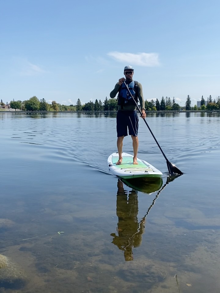 “Water is in my veins” 🏄🏽♂️💦
Discover Ottawa city by the river🤙
#watereverywhere #standuppaddle #ottawa #canada #nature #goodtime #surftraining #xirimirisurf #🍁#dowslake #ontario