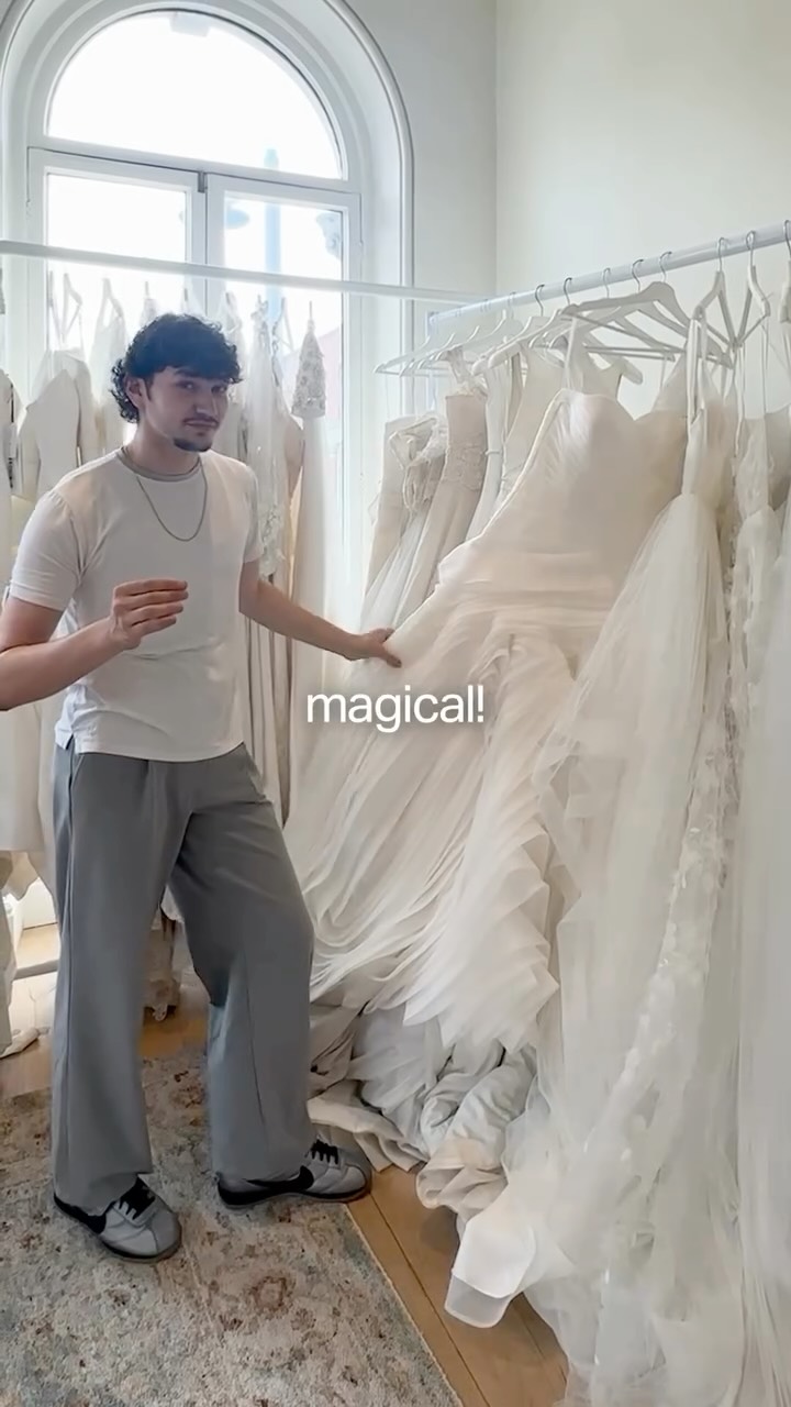 Looking for a dress, but still unsure which style fits your best? Worry not, our expert stylist @lllunael is here to guide you every step of the way.
From timeless elegance by @pronovias to couture statement from @oscardelarenta and @peterlangner (just to name a few), we’ll help you find your dream designer gown.
Book your appointment today and step into our beautiful Chelsea showroom.