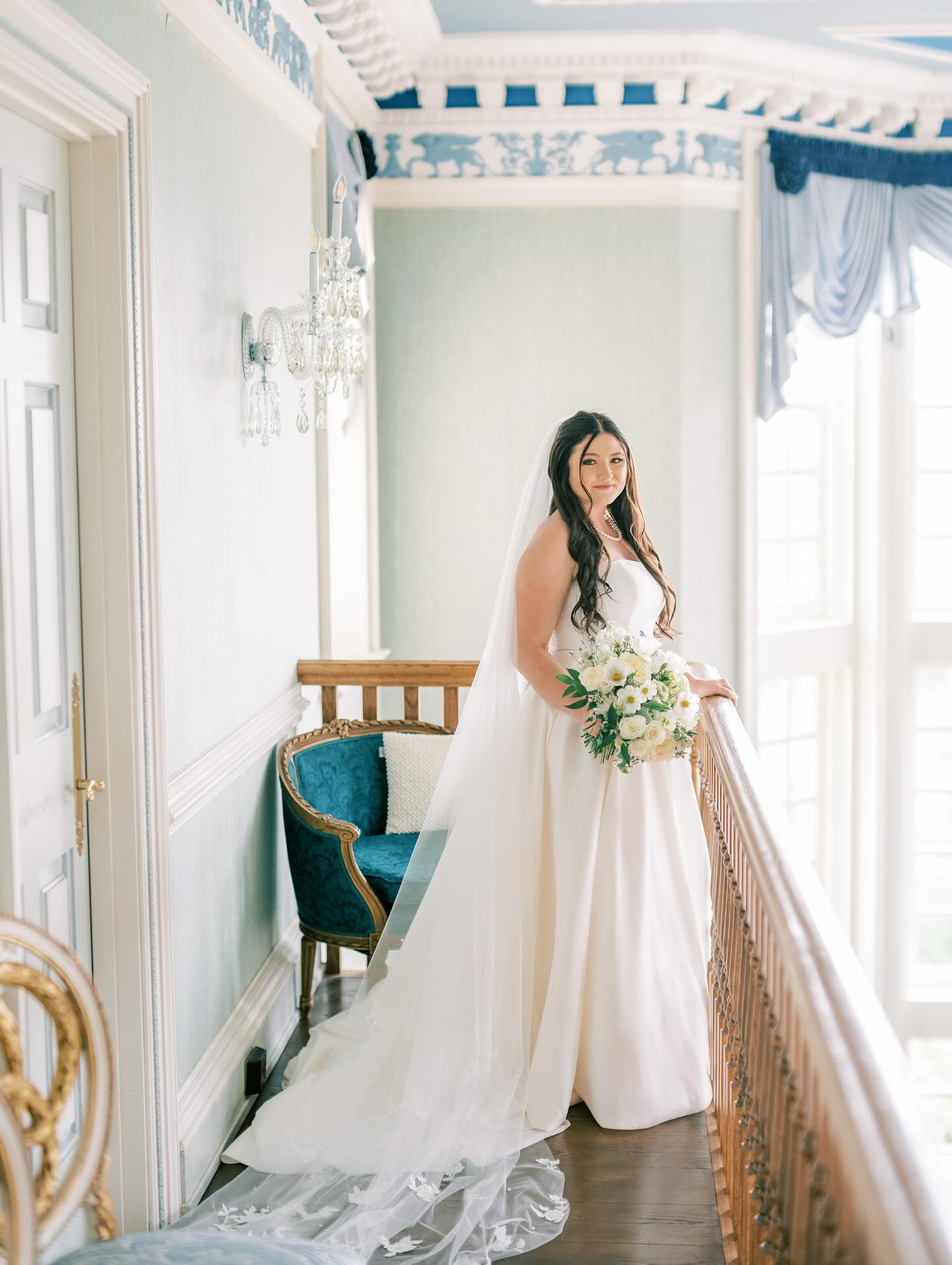 A timeless beauty🤍✨🌙
#starrynighteventsrva #timeless #classic #bride #blooms #elegance #weddingphotos #love #happy #starrynighteventsplanner #weddingplanning #eventplanner #starrynighteventsrvaflowers #floraldesigner #weddingflowers #starrynighteventsrvaweddings #becomeastarrynightcouple #joinmyfamily #snecouples #weloveourcouples #starrynighteventsrvacouples
Planning & Florals | @starrynighteventsrva @tanya_m_cornwell
Photography | @kristencamiellephoto
Venue | @estateatriverrun
Catering | @cater2events
Rentals | @rentequipva
DJ | @bunndjrva
Photo Booth | @richmondphotobooth
Beauty | @islandglowbridalco
Bride | @makbott22