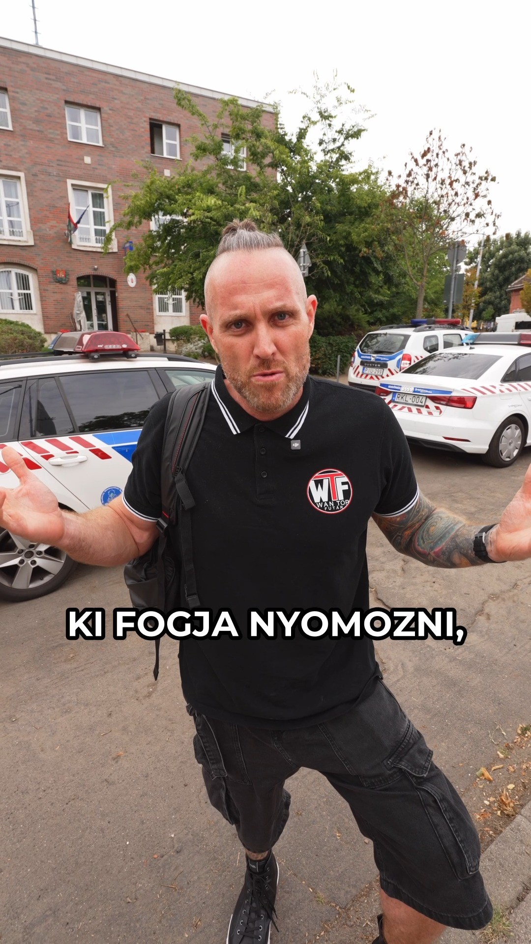 Láttad a videót? Szerinted kinek volt igaza?👮🏽♀️🚓
#wantopfutár #wtf #futár #futárszolgálat #munka #kiszállítás #munkalehetőség #gyorsfutár #szállítás #bicikli #delivery #biciklisfutár #deliveryguy #cyclinglife #deliveryheroes