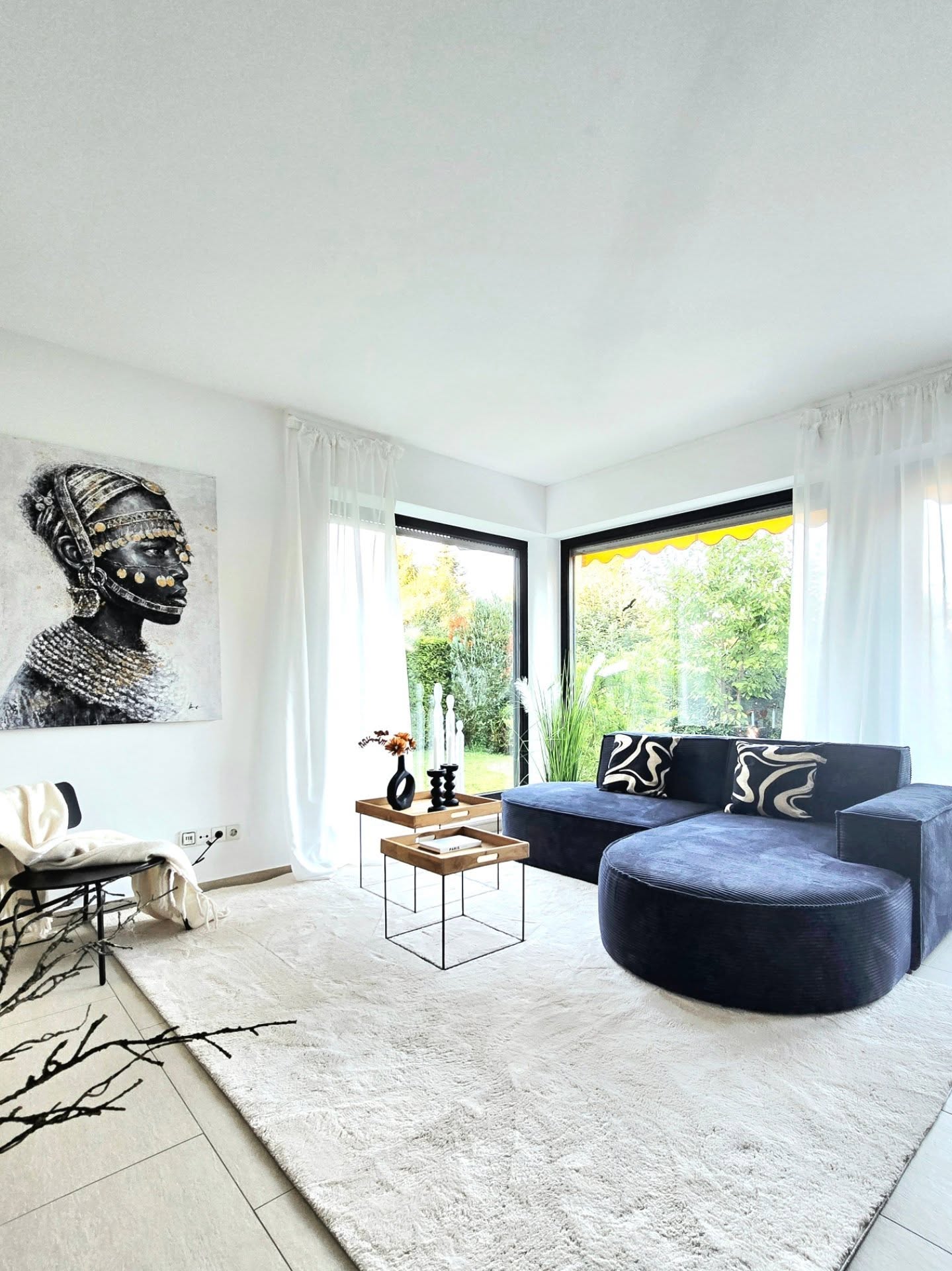 Ich kann es nicht mehr hören!!!!👂🏻❌️
Ich verkaufe meine Immobilie auch ohne Home Staging.....🤦🏼♀️
JA‼️ Natürlich verkaufst Du sie auch ohne Home Staging. Gar keine Frage! Geh' genug mit dem Preis herunter, und Du bekommst ALLES verkauft.
Die Frage ist also nicht OB, sondern WIE Du sie verkaufst - anders: zu welchem Kaufpreis Du sie verkaufst!
Sieht sie besser aus, verkaufst Du sie besser. Ist sie langweilig oder häßlich, zahlt keiner mehr als er/sie muss.
Kapiert?? Mamma Mia!!!!🤌🏻🤌🏻
#homestaging #homestagingprofessional #immobilienpräsentation #Immobilien #immobilienverkauf #immobilienmarketing #immopreneur #bonnstagram #bonn #rheinsiegkreis #rheinland #nrw #Köln