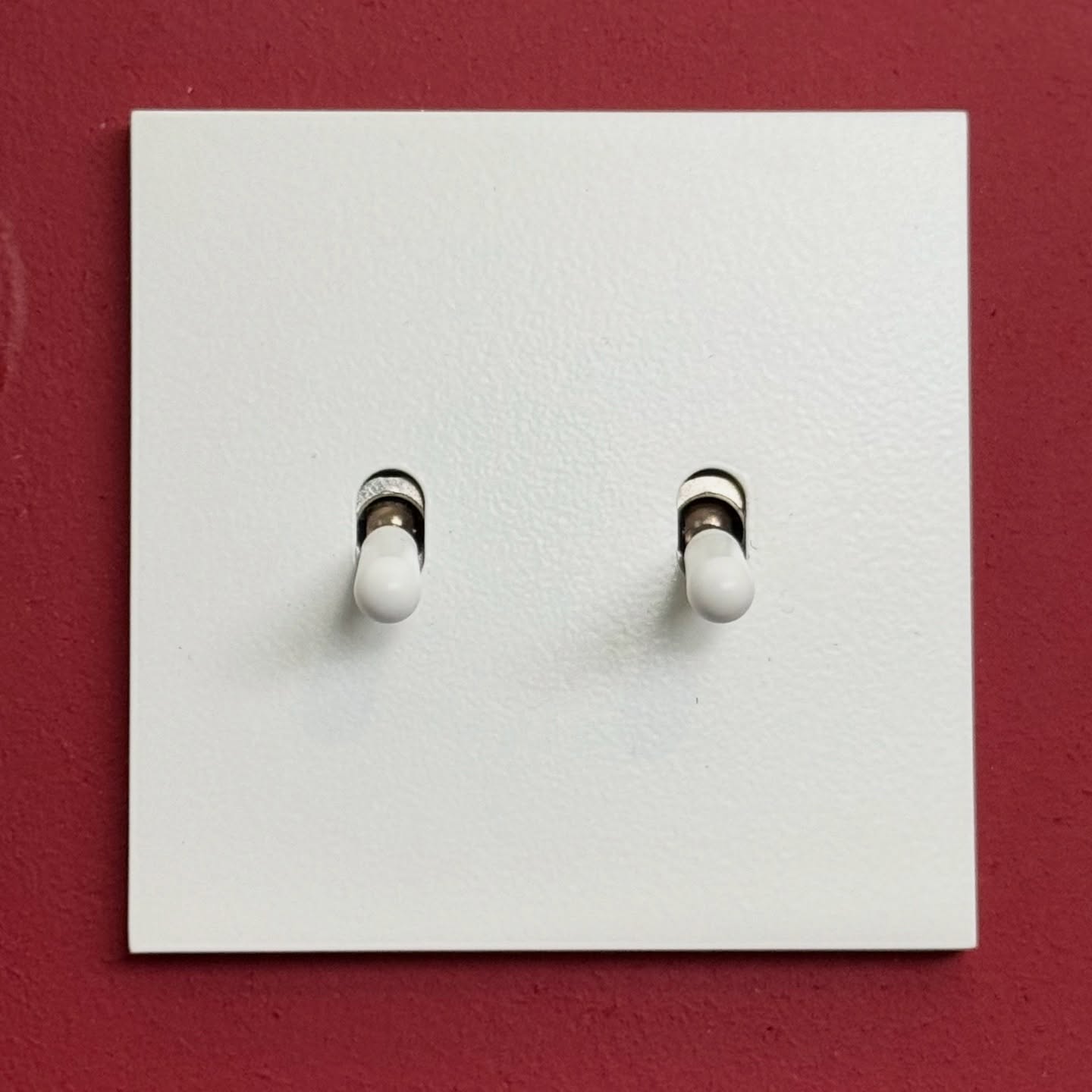 Et vous, connaissiez-vous notre gammes d’interrupteurs à peindre ? 🎨.
#6ixtes #6ixtesinterrupteurs #interrupteur #ateliersdefrance #savoirfaire #artisanat #artisans #decorationinterieur #decoration #interiordesign #interiordecor #homedecor #design #knowhow #craftmanship #homedesign #faitenfrance #madeinfrance