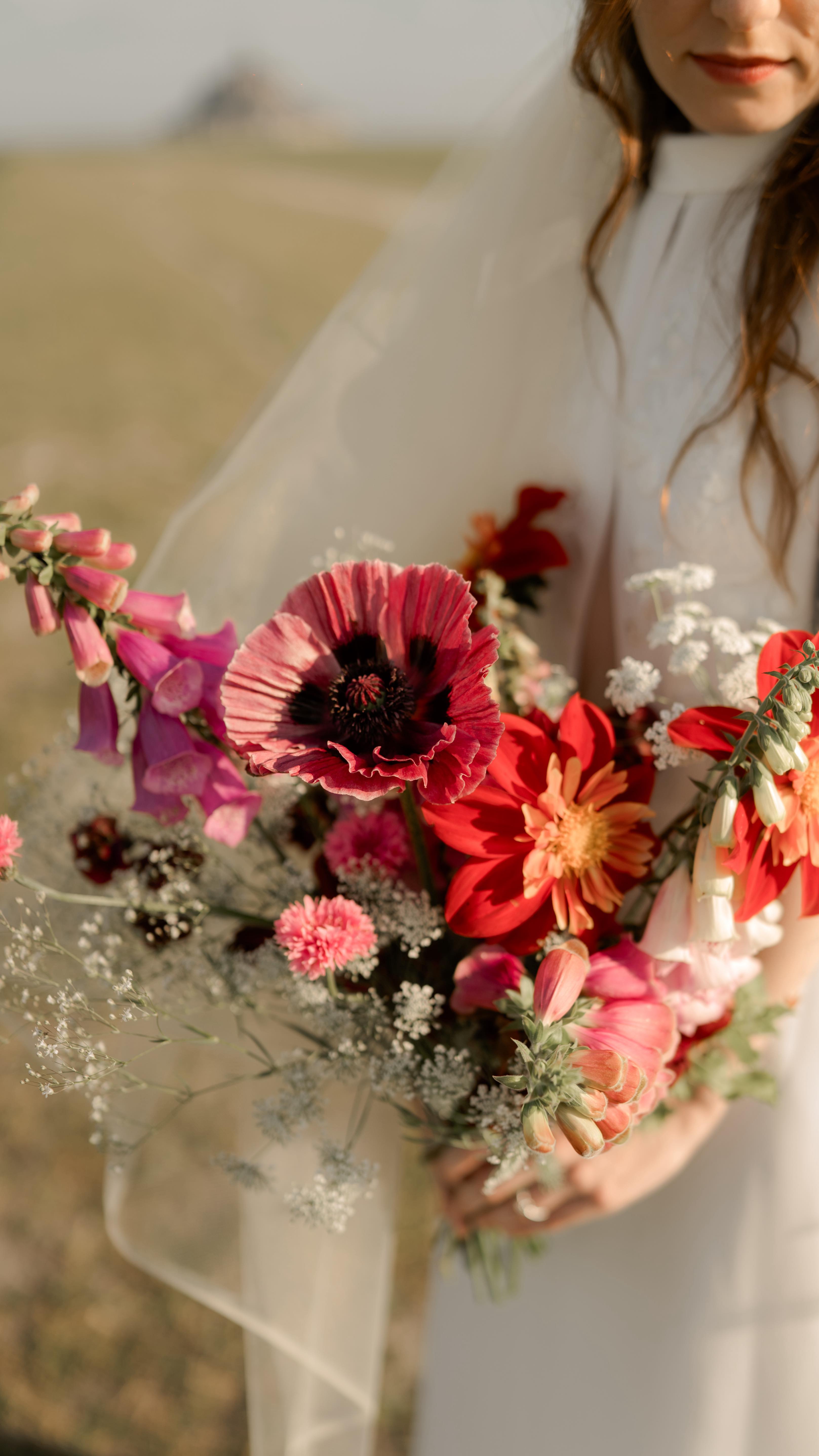Un été haut en couleurs en Normandie avec toutes nos belles fleurs du jardin!!
👏 @normandygrower
@manoirdechivre
@chateaudelacretegranville villasurlaplage
#fleurslocales, #slowflowers, #collectifdelafleurfrancaise, #fleursdesaison, #fleursfrancaises,
#calvadosnormandie, #caenmaville #mariage2025, #mariagenormandie
#wedding, #weddingday, #weddingflowers, #weddingflorist
#bridetobe, #futuremariee, #mariageboheme, #mariagechampetre, #mariagenaturel #ecofleuriste