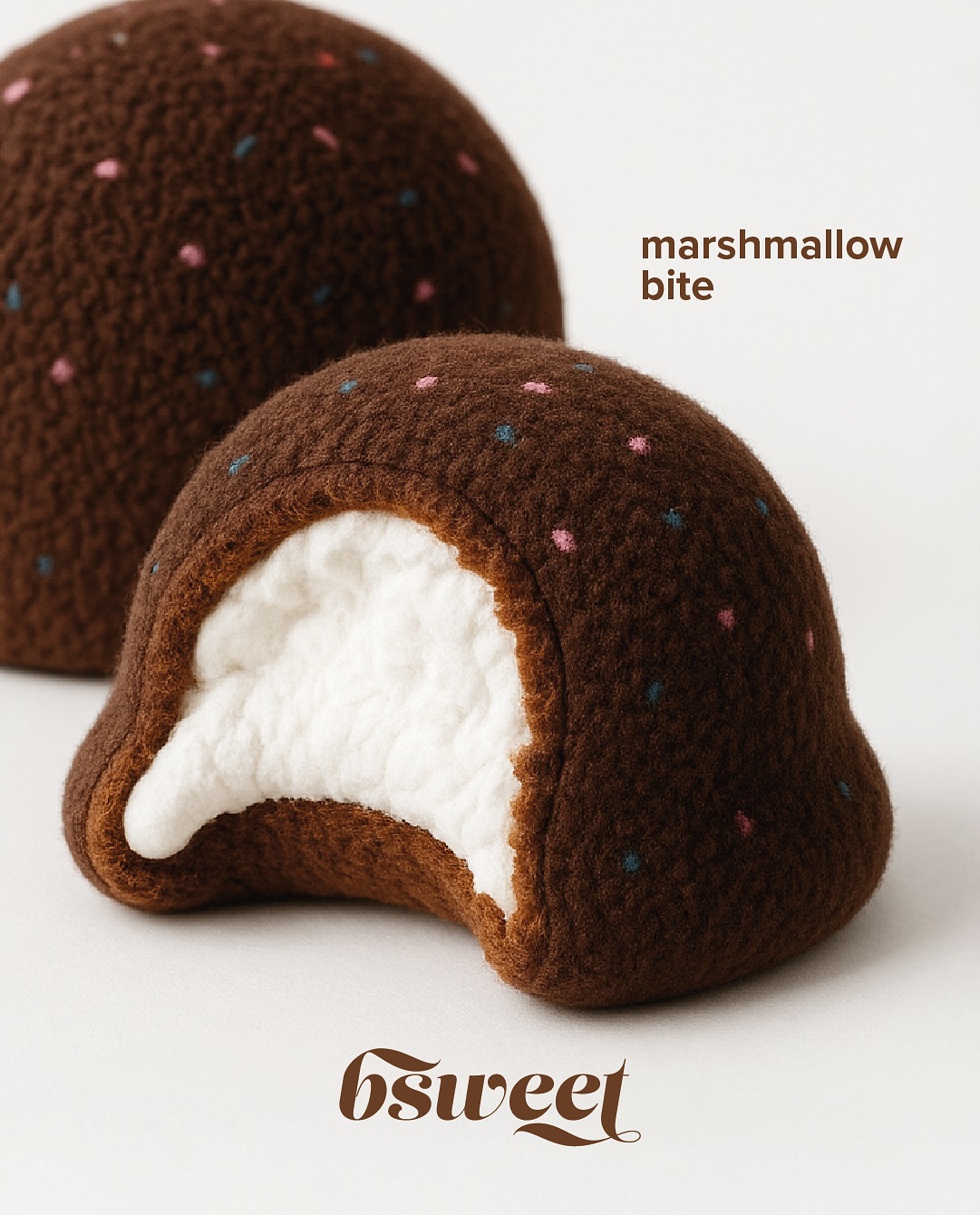 Almost too cute to eat…
Our sweets are already made to warm hearts — but as plushies? They’re just begging to be kept as a keepsake.
Which one would you cuddle first? Marshmallow Bites, Honey Cake or Bem-casado?
Place your order on our website:
www.bsweettoronto.com
(Link in bio)
#HandmadeWithLove #nopreservativesadded #BSweetMoments #chocolategifts #honeycake #weddingfavors #honey #chocolate #mashmallow #callebaut #brazilian #sweet #sweetgift #paodemel #bemcasado #toronto #torontogta #gifts