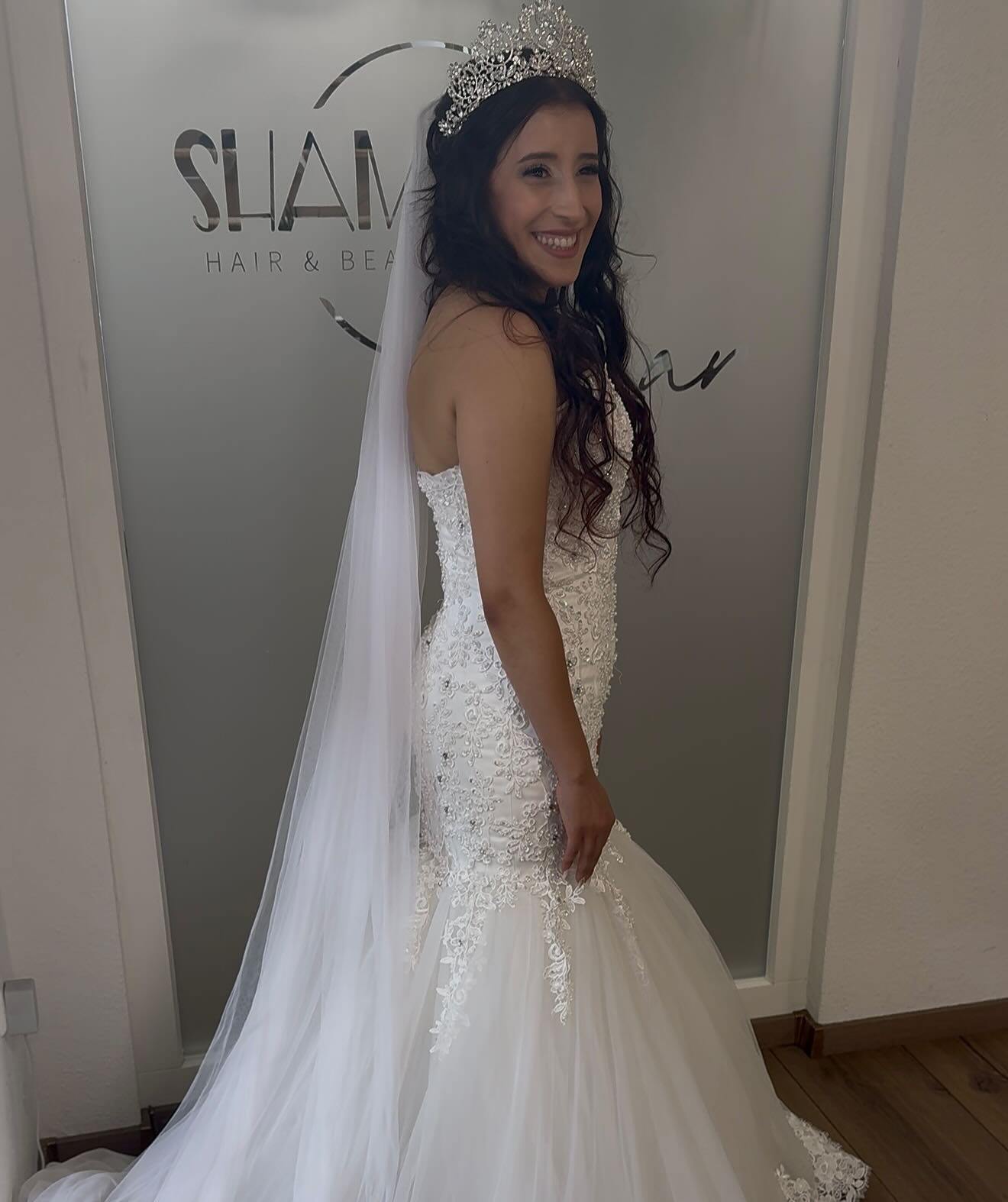 💍
#brides #bridetobe #bridalmakeup #hair #wedding #weddingday