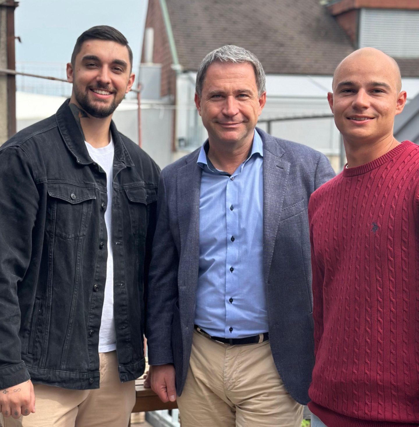 Spannender Event beim TreeHouse von @nikin_clothing in Aarau. Austausch über Nachhaltigkeit, Unternehmertum und die Zukunft unserer Stadt mit starken Inputs von unseren Stadtratskandidierenden. Danke Nicholas für die Gastfreundschaft
#Aarau #Politik #Zukunft #FDP #wahlen2025