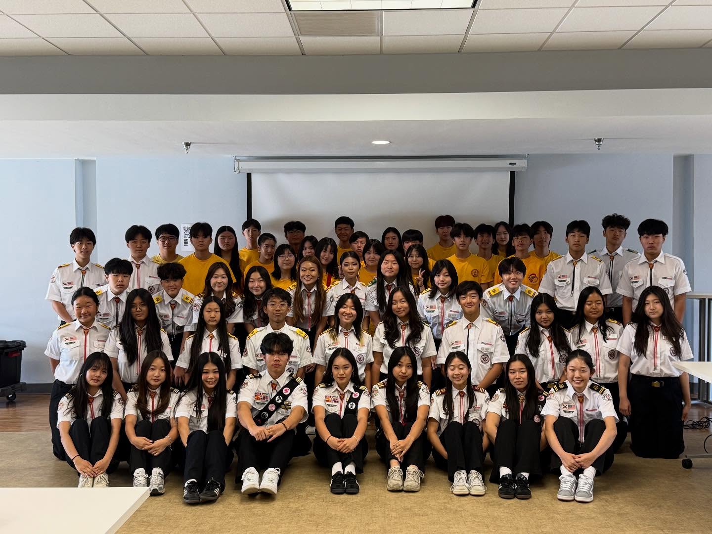 📣September Summit Meeting! 📣
In our September Summit Meeting, all OC and LA chapters shared what they’ve were working on and what they plan to do next. It was not only a chance to give updates and learn from each chapter, but also a time to bond. We looked ahead to upcoming events and shared important announcements to keep everyone moving forward together. 😆
#hwarangyouthfoundation #summitmeeting #화랑청소년재단 #buildingtogether #leaders