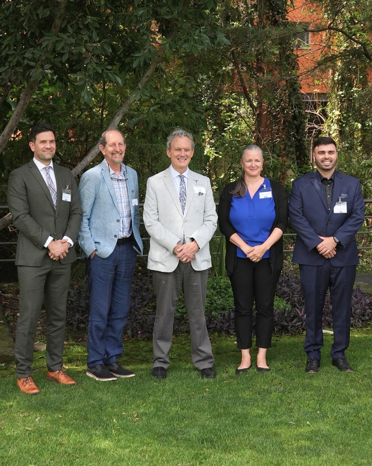 Day 1 of the OMI-MEX Family Medicine: Adult Medicine seminar was led by distinguished faculty from Duke University, bringing insightful updates and practical strategies for primary care physicians.
From the latest evidence on hypertension management, to approaches for serious illness conversations, strategies for smoking cessation, and real-world difficult discussions through fellows’ cases, today’s sessions highlighted the importance of combining clinical expertise with compassionate communication to improve adult patient care.
@openmedicalinstitute
#AMSA #Medicina #Profesionalesdelasalud #Capacitaciónmédica #OMIMEX #OMI #Medicine #DukeUniversity #SeminarioMédico