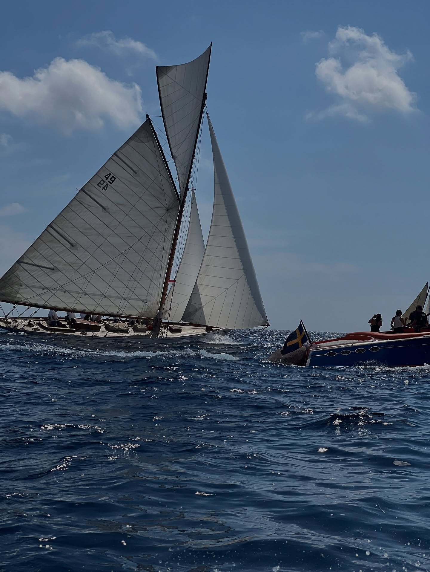 Monaco Classic Week 💙
#monacoclassicweek #yachtclubmonaco #monaco #classicsailing #classicsailingyacht #classicboats @yachtclubmonaco
