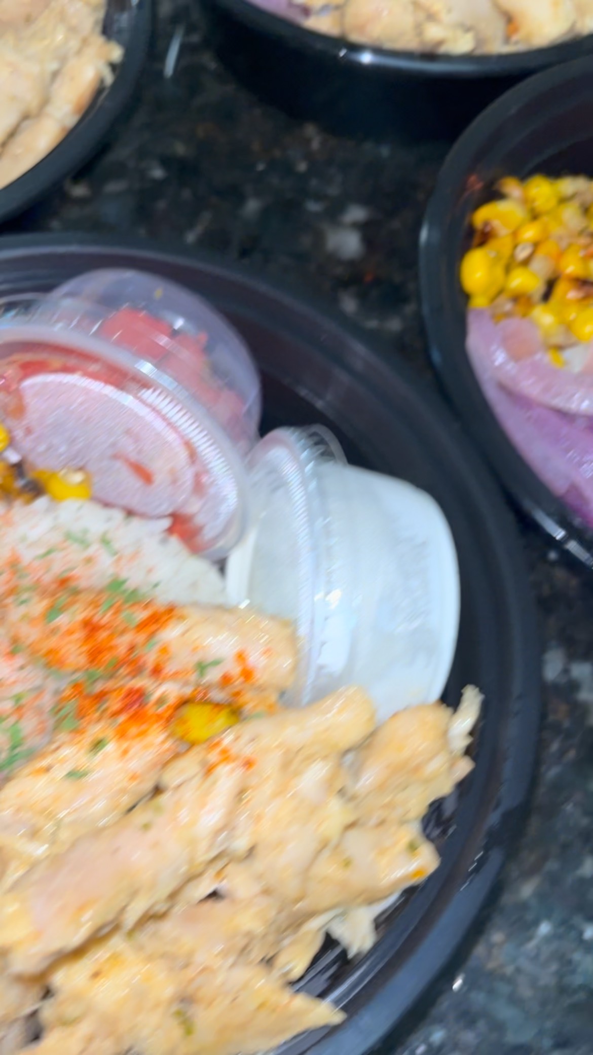 Marinated Greek Chicken Bowl
- Jasmine rice
- roasted corn
- pico salsa
- sautéed red onion
- garlic, cucumber, tzatziki sauce
#tuesday #Neauxlamealsandjuices #Nolameals #neworleansmealprep #nolamealprep #neworleansfoodie #newolreanscooking #nolaeats #smallbusiness #neworleans #healthylifestyle #health #fitnessmotivation #workout #weightloss #gym #motivation #weightloss #weightgain #detox #cleanse #fitness #mealprep #Kitchen #chicken