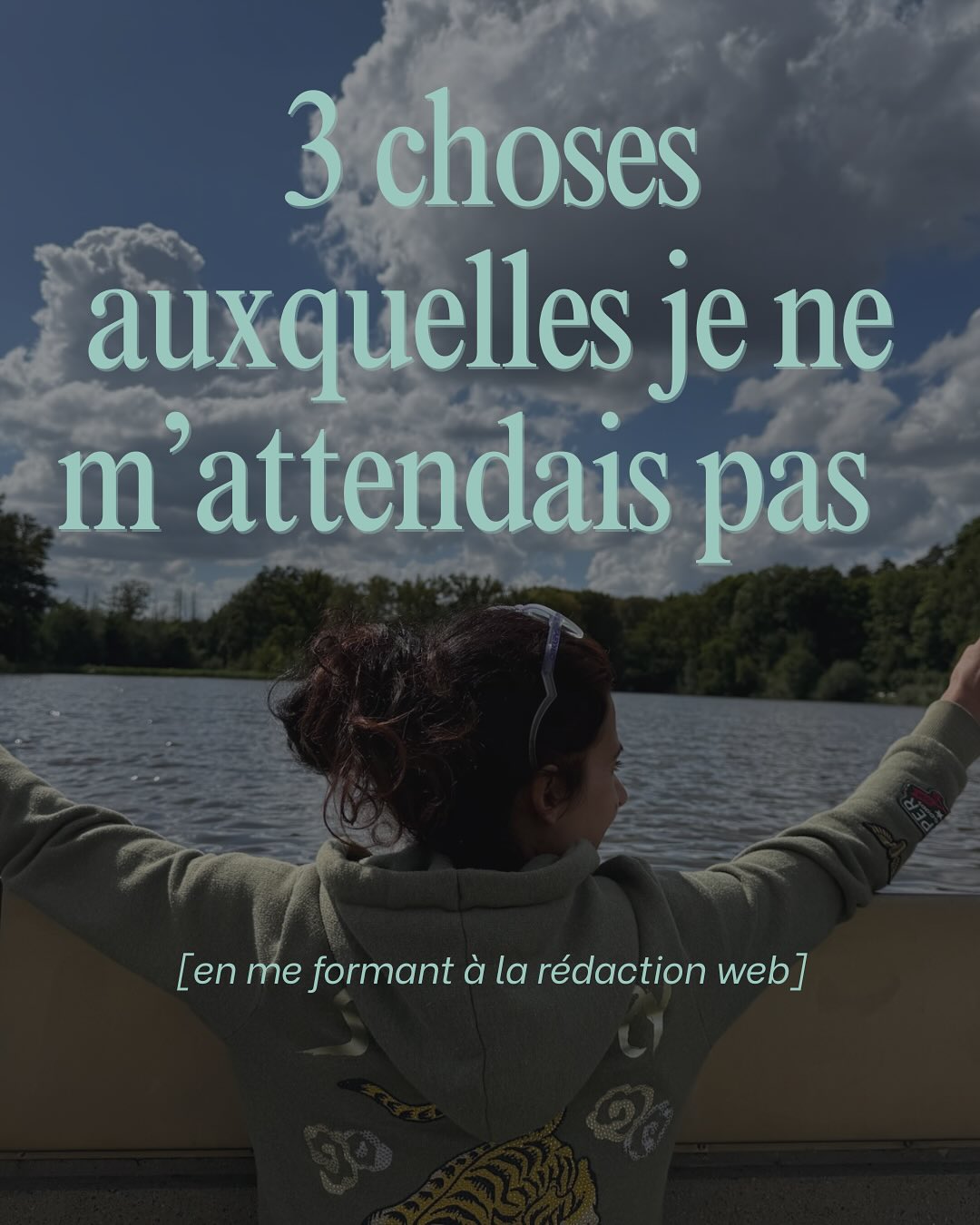 Quand je me suis formée à la rédaction web, je pensais surtout apprendre à écrire pour des blogs et des sites internet.
Mais en réalité, la rédaction web est devenue une compétence que j’utilise tous les jours, dans tous mes écrits.
Dans ce carousel, je partage avec toi, 3 choses auxquelles je ne m’attendais pas en me formant à la rédaction web.
