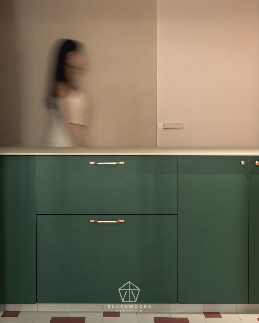 A kitchen dressed in bold character.
Earthy green cabinetry meets warm wood
and patterned tiles—balancing modern
sleekness with timeless charm.
#blackwoods #blackwoodsinterior
#interiordesignsg #singaporehomes
#quietluxury #modernminimalist
#contemporaryinteriors #neutralpalette
#designinspo