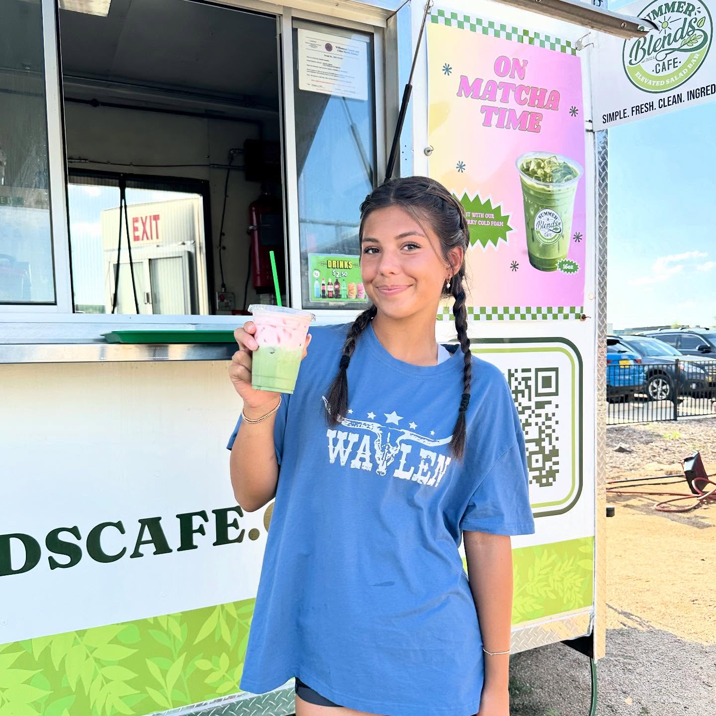 1/2 Matcha🍵1/2 Strawberry Foam😍