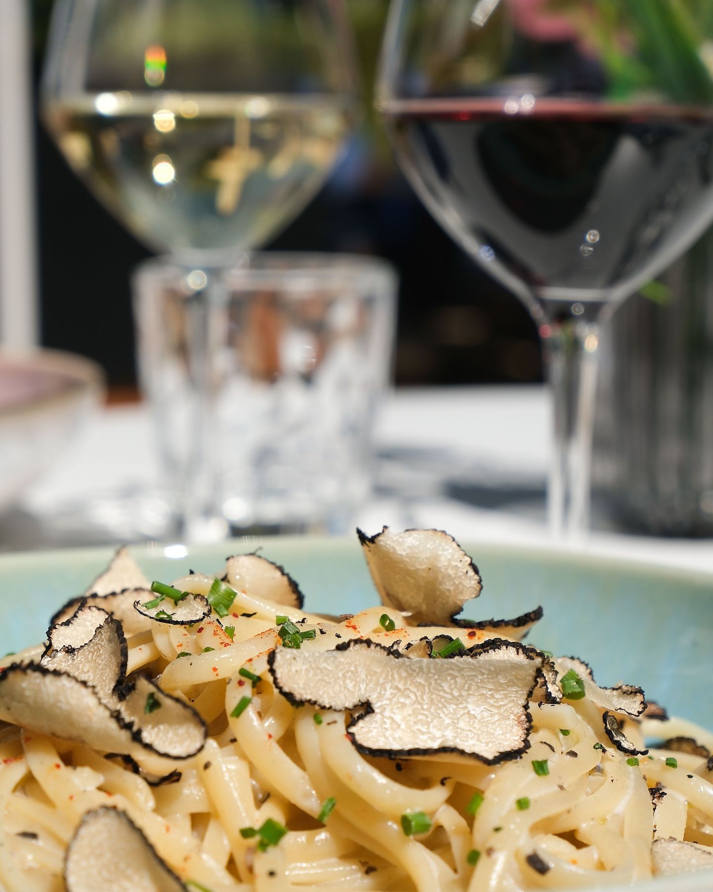 Linguines à la truffe fraîche, un parfum noble et délicat pour sublimer vos instants gourmands 😉
*L'abus d'alcool est dangereux pour la santé, à consommer avec modération