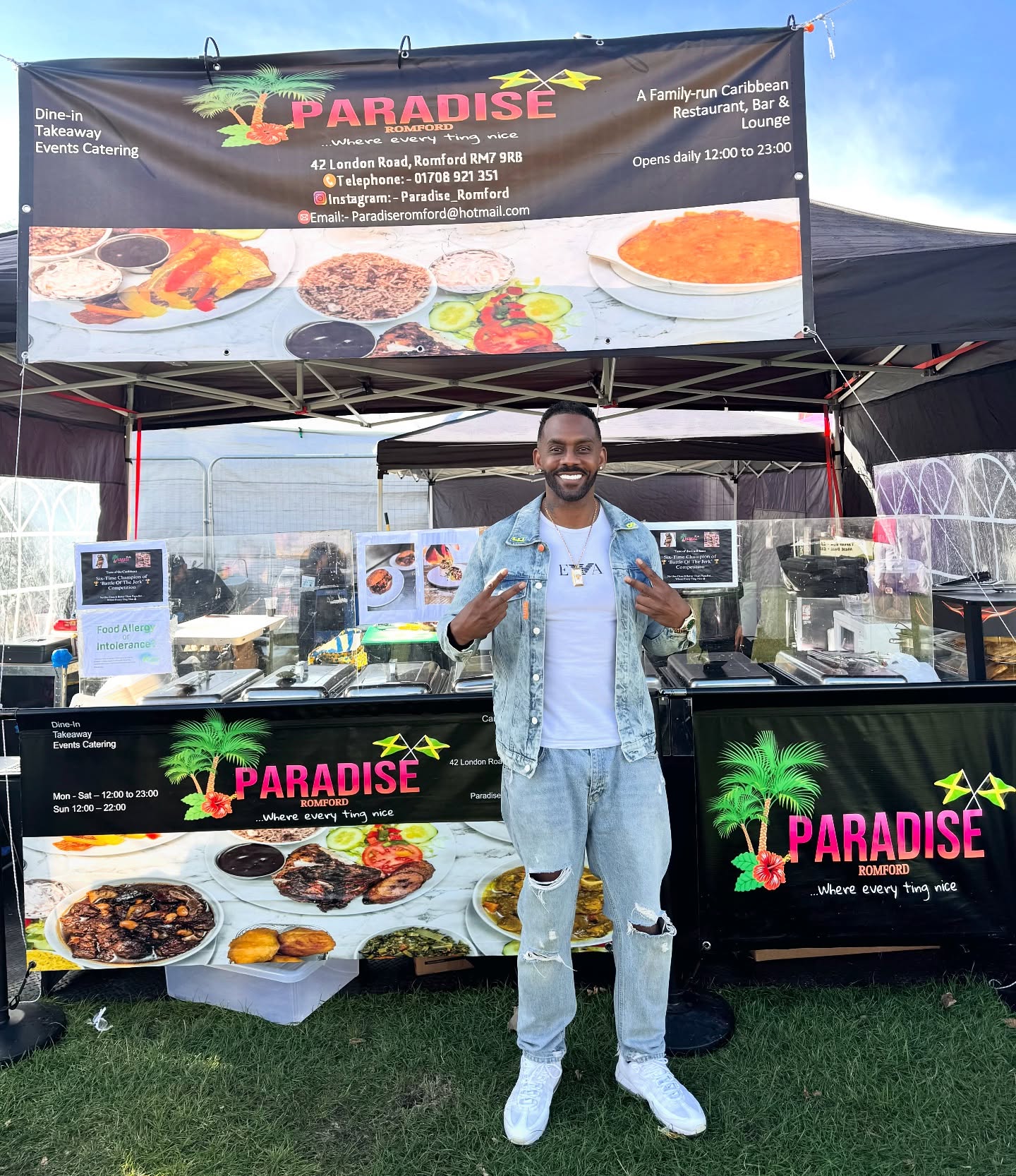 It Was Our Pleasure To Meet And Greet @richardblackwood At Our Last Festival In Leicester With @tasteofcaribbeanuk ๐ฅณ๐ฏ๐ฒ๐จ๐พโ๐ณ
.
.
Follow us on TikTok!! paradise_romford
.
.
.
#Caribbeancuisine #jamaicanfood #chef #caterer #restaurant #romford #paradise #family #business #lounge #bar #jamaican #love #food #lounge #bar #essex #london #cocktails #events #catering #services #sweets #dinner #explore #explorepage #viral #festivals