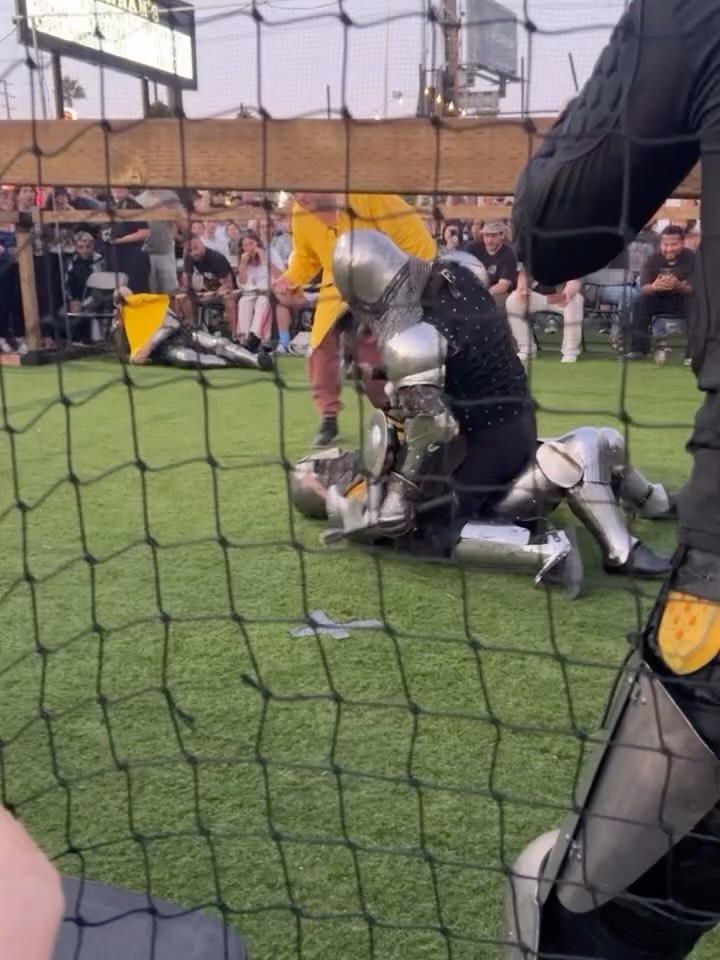 ⚔️ FULLY. ARMORED. COMBAT. ⚔️
Come watch the @losangelesgoldenknights and friends duke it out on the turf!
SAT SEPT 13th 7PM-9PM!
Takedowns. Hits. Hand to hand combat. This is Knight Fights!
Tickets @ link in bio or you can buy them at the door!
#knightfights #losangelesgoldenknights #venice #venicebeach #fun #events #armoredcombatsports #legendary #marinadelrey #events #thingstodoinla #losangeles #eventbrite