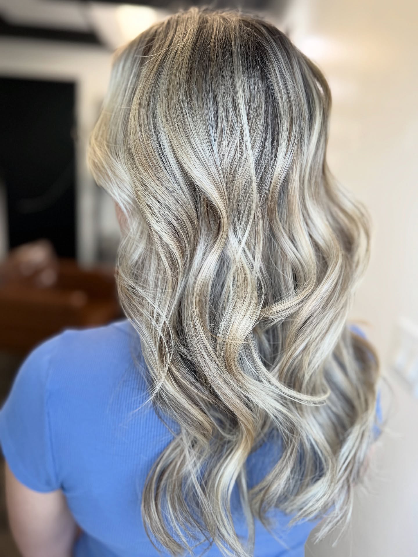 A full refresh of brighter, cooler blonde, soft shadow root, and a healthy haircut.
The smile on a new client’s face at the end of the appointment is what I live for!
#levelheadedhairdesign #blonde #blondehair #sumner #sumnerhairstylist #kenraprofessional