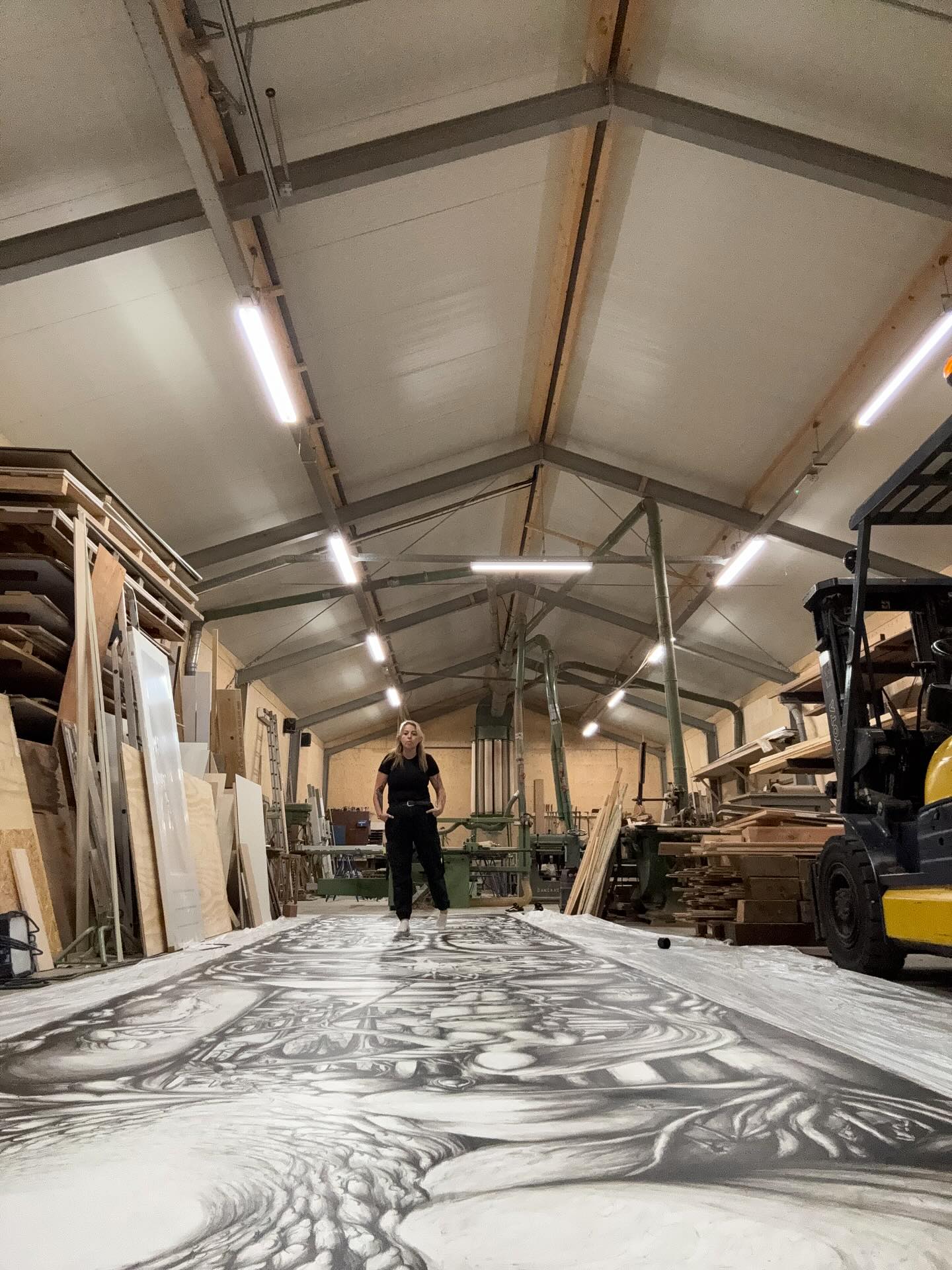 Preparations for @kunstrouteculemborg
September 27-28
Location 1, Grote of Sintbarbarakerk
Culemborg 🇳🇱
Lily’s bridge returns to this exhibition. A change has been made to the painting.
A new boat has been added to the painting as a tribute to my grandfather. His boat sails back to my grandmother, for whom Lily was made. He passed away last May... so Lily is coming with me to the city where they lived their lives together: Culemborg 🩵
A new member of the Mana collection will also be introduced to you in this exhibition.
Entrance is free, and don’t forget that over 70 other artists will be exhibiting their work throughout the city!