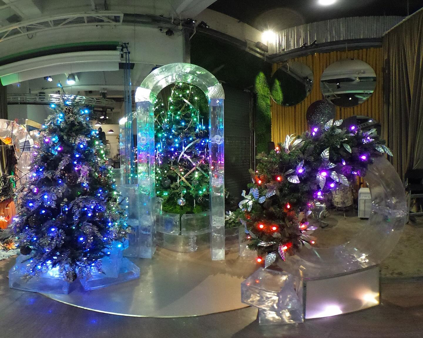 Capture 📸 your perfect moments start here🎄✨🎄
https://www.festive-commercial.biz/
#FestiveDecorCommercialDisplayLimited #ChristmasTree #ChristmasDecor #18mChristmasTreeHongKong #Westkowloon #commercialdecor #commercialinstall #RGBLights #FestiveLighting #LEDpinlights #rentatree #rental #Garland #Wreath #ChristmasBow #ChristmasGiftBox #floraldisplay #floraldecor #weddingdisplay #weddingdecor #FreshTree #RealTree #LobbyDecor #聖誕蝴蝶結 #聖誕樹 #聖誕加蘭圈 #聖誕加蘭藤 #花圈 #婚禮裝飾 #西九文化區