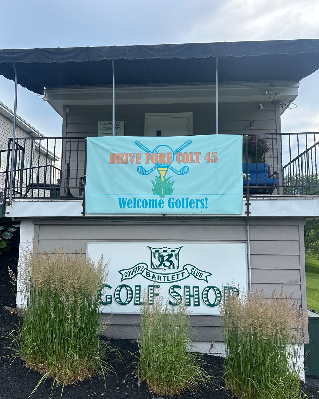 What a privilege it was for Bartlett Country Club to host the 3rd Annual Drive Fore COLT 45 Golf Tournament! Every swing and putt from the day supported the Colt 45 Strong Inc. Foundation's vital mission to help pediatric cancer warriors and their families. We enjoyed a beautiful day on the greens, featuring fantastic prizes, a sweet stop at the doughnut truck, and a delightful dinner. Seeing everyone come together for such an incredible cause was truly inspiring. We are already looking forward to next year!🧡🩵