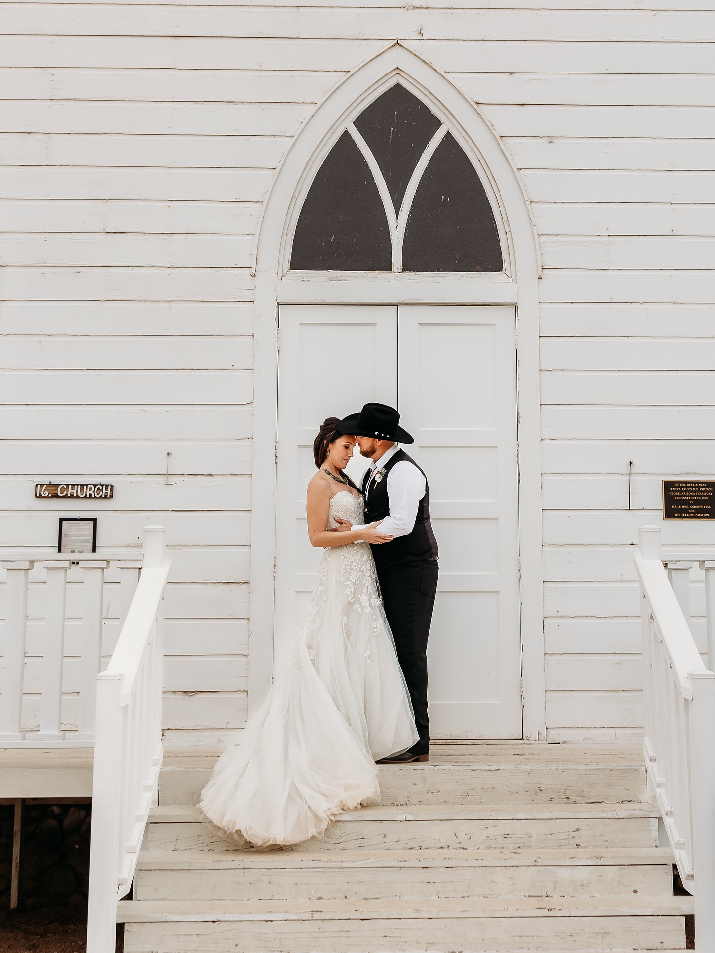 Cheers to another beautiful couple 🥂
.
.
#photography #kategrutskyphotography #phoenixphotography #phoenixphotographer #photooftheday #phoenix #arizona #arizonaweddingphotographer #azweddingphotographer #wedding #weddingphotography #weddingday #weddingphoto #couplegoals #couplephotography #couplephotoshoot #coupleportrait