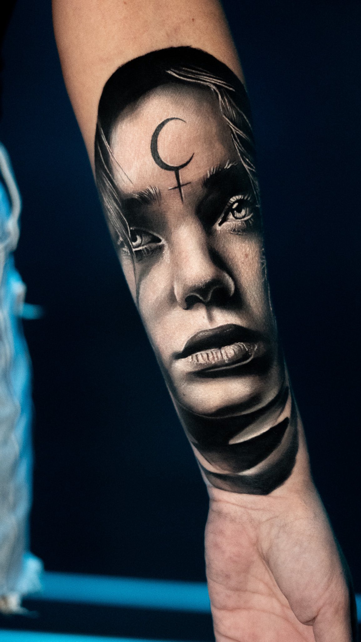 Lilith is a figure from ancient Mesopotamian and Jewish mythology, often depicted as a powerful, independent female spirit associated with rebellion and desire. In later traditions, she became known as Adam’s first wife who refused to submit, symbolizing freedom, temptation, and the darker aspects of femininity.
💬 DM to book your free consultation
📞 938-666-6977
📧 areyou.thirstyforink@gmail.com
📍Huntsville, Alabama
.
.
.
.
.
#tattooculture #tattoocolor #tattooedlife #tattooinstagram #tattooedpeople #tattooofinstagram #tattoofineline #tattoostagram #tattoodrawing #tattoosupply #lovetattoos #tattoosupplies #tattooinked #menwithtattoos #inspirationtattoo #tattooers #tattooman #tattooinkspiration #tattoocollector #tattoosforwomen #tattoomen #simpletattoo #tattoomaster #womenwithtattoos #tattoorealism #tattoosformen #tattoowoman #delicatetattoo #tattoosocial #kwadron