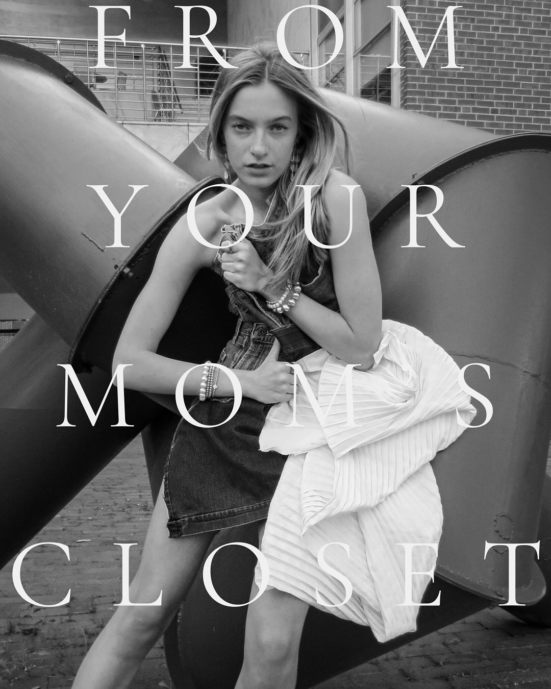 From Your Mom’s Closet
🗓️ September 12th
🕡 6:30pm Cocktail Hour
🕖 @charlotteseen ‘s Fashion Showcase
📍 Flatiron District - Space for the Arts
50 West 17th Street, 2nd Floor
New York, New York 10011
A re-invention of pre-loved denim featuring a collaboration with @conedenim
Ticket link is a available in my link in bio
Photographer @adaline.griffin
Model @libbycreed_
#adalinegriffin #charlotteseen #madewithconedenim