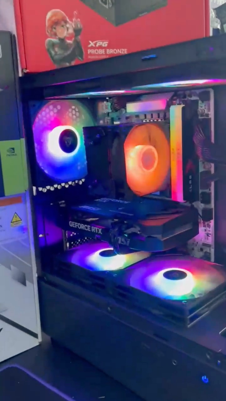 💡 “Así armamos este setup gamer paso a paso 🔧✨ ¿Listo para ver cómo tu próxima máquina cobra vida? 🚀 #EnsambleGamer #PCGaming #SetupGamer #ArmaTuPC #PCMasterRace #GamingColombia #PCBuilds #GamingSetup #PCGamers #TiendasGamer #GamersCol #HardwareGamer #GamingLife #ArmaTuSetup #TechLovers