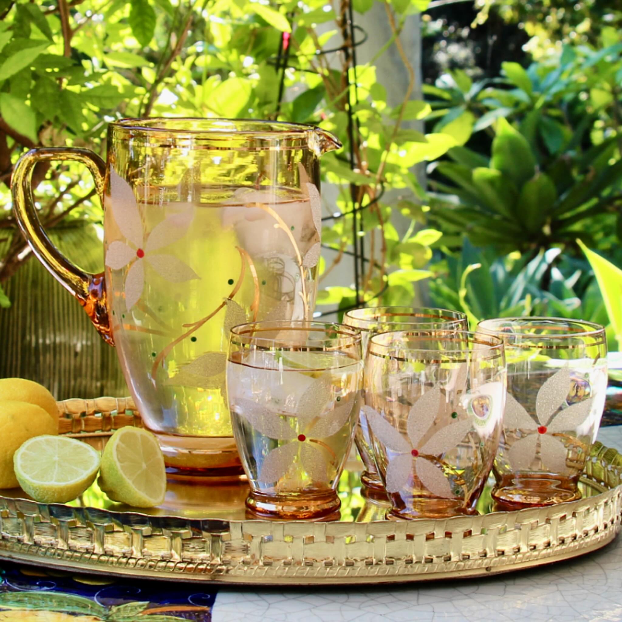 A glorious Spring day in Sydney…☀️
Just perfect for an afternoon refreshment. Mid century of course. 💛
Available online in Full Collection