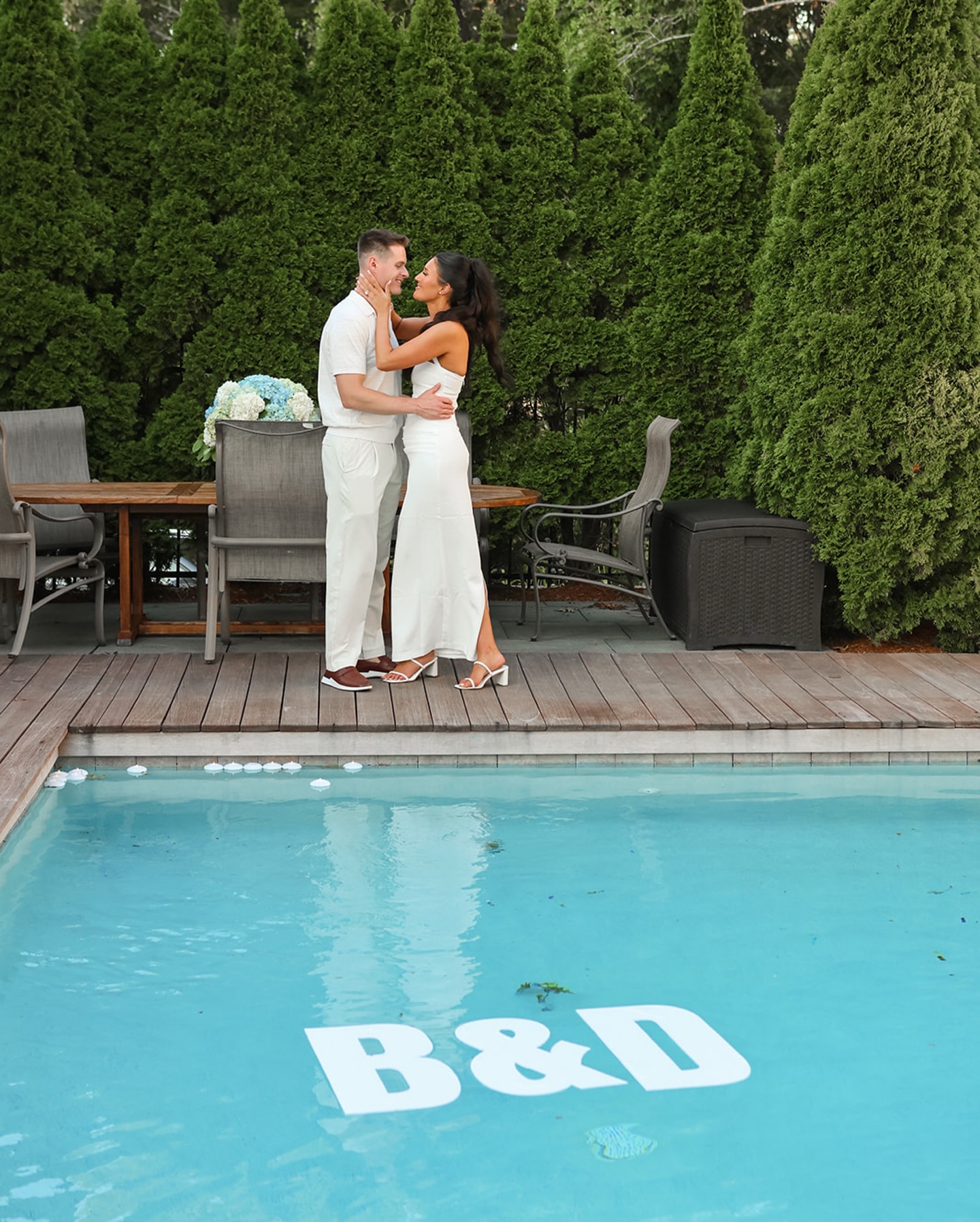 Rehearsed & ready to say I do 🤍💍
Vendors
Hair & Makeup: @thebridalsuiteboston @danabuitta
Flowers: @jolieflowershopcapecod
Cookies and Desserts: @brendascakesforalloccasions
Catering: @clambakesetc
Mobile Bar: @pouremup_boston
Entertainment: @mattysheehanmusic