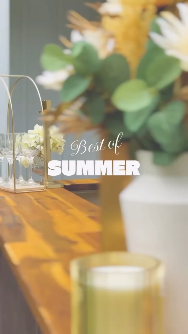 🅗🅘🅖🅗🅛🅘🅖🅗🅣🅢
From golden hours to late nights - we’ve been living it up!
Here’s to squeezing every last drop out of summer and going out with a bang. 🍾🥂
.
.
#bestofsummer #notoveryet #saskatoon #sk #yxe #regina #yqr #saskatoonwedding #saskwedding #bartending #barcatering #saskatooning #sask #wedding #dj #instagood #wedding #bartending #inthemixentertainment #edmonton #yeg #edmontonwedding