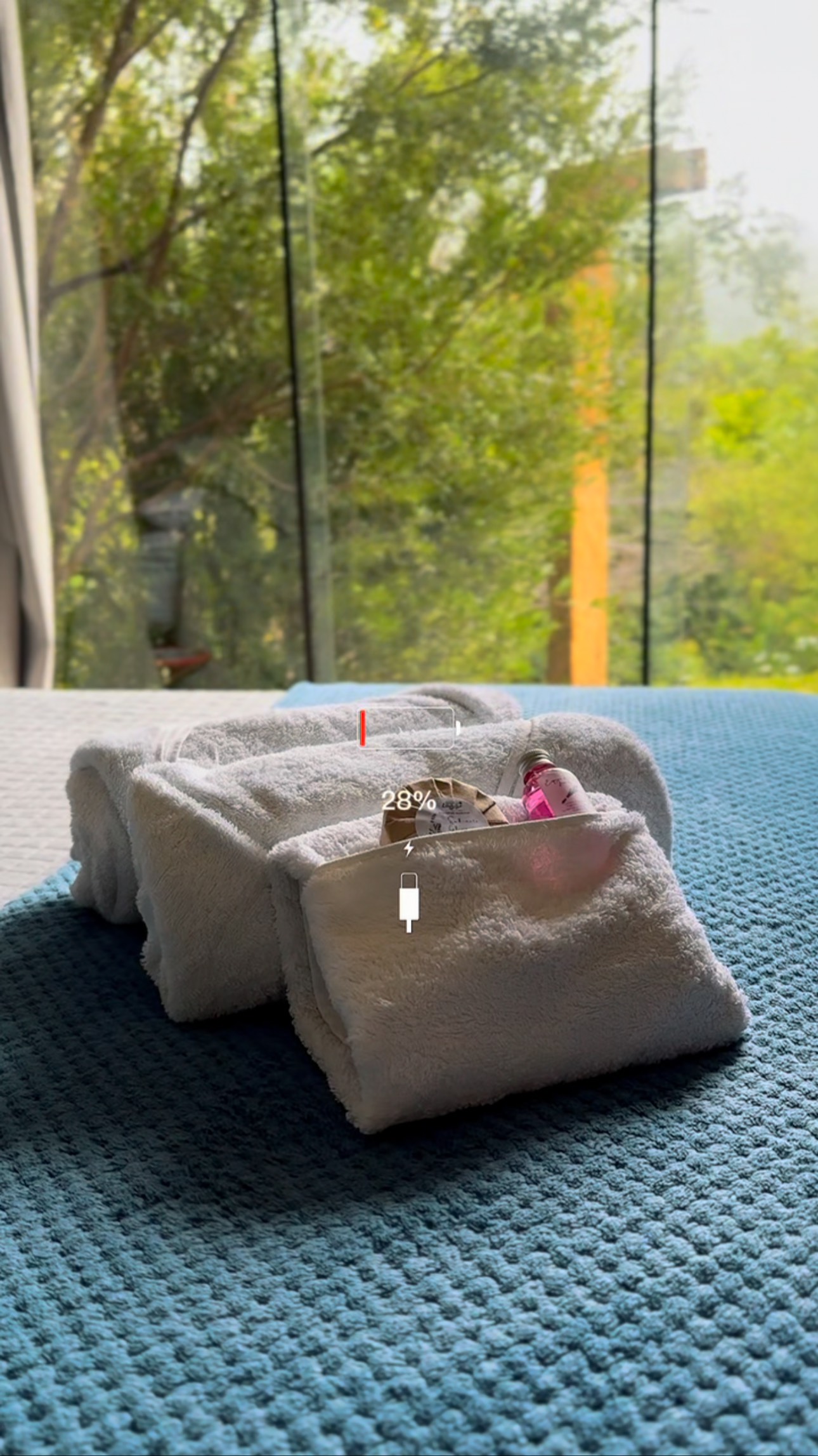 Chegou a hora de recarregar suas energias e se conectar com o que realmente importa: paz, natureza e boas memórias. 🌿💫
📍 Lapinha da Serra | Docas da Lapa
📸 Compartilhe seus momentos com #DocasDaLapa e inspire outros a descobrirem seu refúgio de paz!
🔗 Reserve agora — link na bio.
#DocasDaLapa #LapinhaDaSerra #NaturezaQueInspira #EcoHospedagem #RefúgioNaSerra #TurismoSustentável #ViagemComPropósito #ConexãoComANatureza #PazInterior #HospedagemÚnica