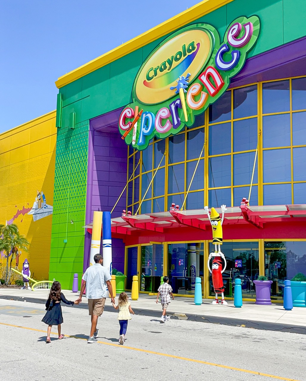 Swipe through for all the vibrant moments from our recent visit to @visitcrayolaorl inside The Florida Mall!
💛 This place is a dream for creative kids—and a win for parents too. 👏
Here’s what we LOVED:
• ✏️ Making and naming our own crayons
• 🔥 Watching crayons melt into shapes and spin art
• 👗 Interactive fashion + car design that comes to life on a screen
• 🐘 Meeting Bluetiful, the world’s largest crayon (over 1,300 lbs!)
• 🎨 Hands-on crafts galore
• 🍿 Snack breaks + stroller-friendly paths = happy mom moment
• 🎂 FREE birthday admission within 7 days of your child’s big day
• 🎟️ Affordable tickets + re-entry allowed all day
💡 We stayed for about 3.5 hours, and our kids didn’t want to leave. If you’re looking for something educational and exciting in Orlando—add this to your list!
📍Located inside The Florida Mall | Open daily at 10 AM
💬 Got questions? Drop them below and I’ll help you plan!
#CrayolaExperienceOrlando #OrlandoFamilyFun #ThingsToDoInOrlando #OrlandoFL #MomLifeOrlando #CrayonTour #Ad