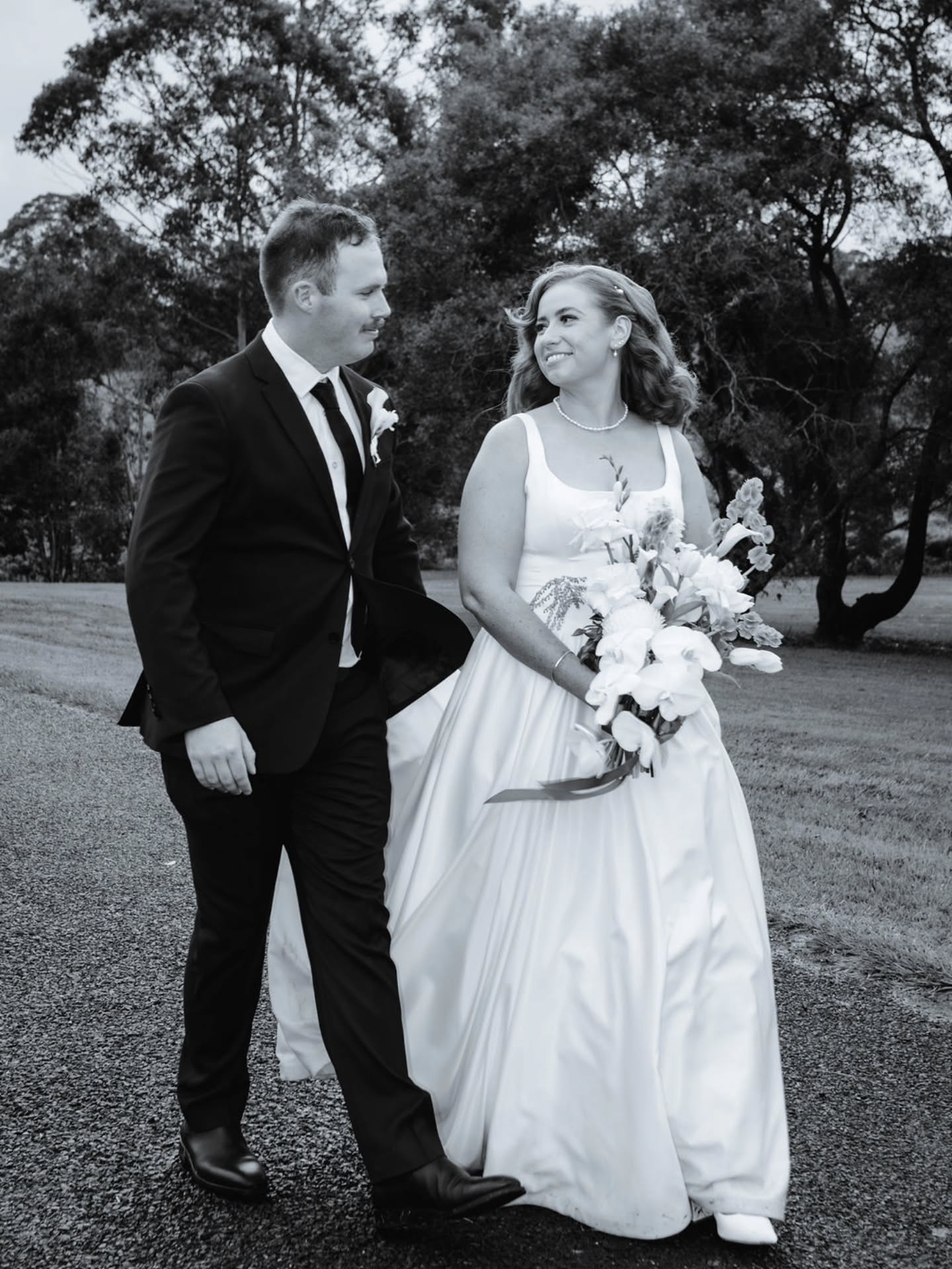 When it was time to propose, Jack bought the ring that very day (just in case he lost it), had a couple of wines for courage, arranged dinner at their favourite Italian restaurant, and then a private moment on one knee where he cried more than Laura.
Laura did have her suspicions… after all, Jack actually made the booking (which was super unlike him), asked what she was wearing, and came home from a “gym session” with a fresh haircut and the cheekiest grin.
Even with the clues, it was the best kind of surprise. Jack hadn’t told a soul about his plans, so they got to soak up that sweet little post-proposal bubble before sharing the news. 🥂💍
@oceanviewestates
@dmsphotographystudio