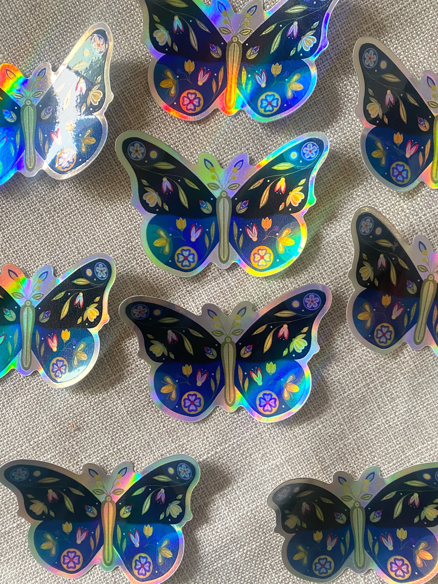 I can’t get enough of these stickers. .
.
.
.
.
#métis #metisartist #metisflowers #métisinbc #illustration#flowerbeadwork #indigenous
#floralfeathers #floralfeathersillustrations
#metisart #metisillustrator#indigenousstickers #metisstickers
#colouringbooks #indigenouscolouringbook