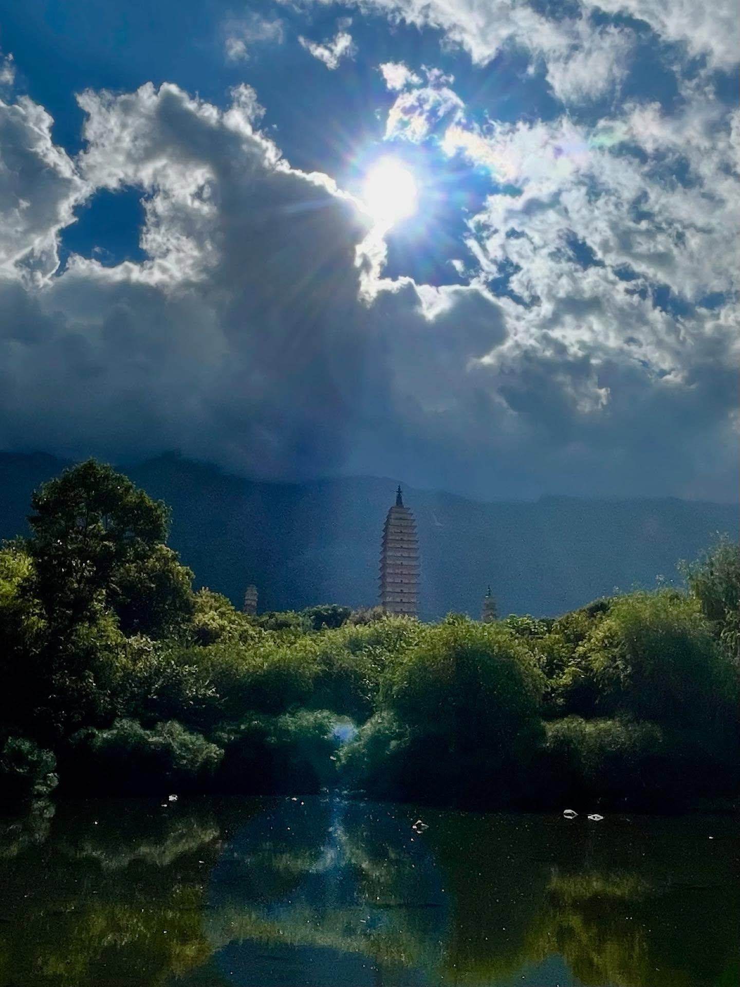 The Chongsheng Temple
.
#au_coeur_du_voyage #yunnan
@cnto_zurich @au_coeur_du_voyage