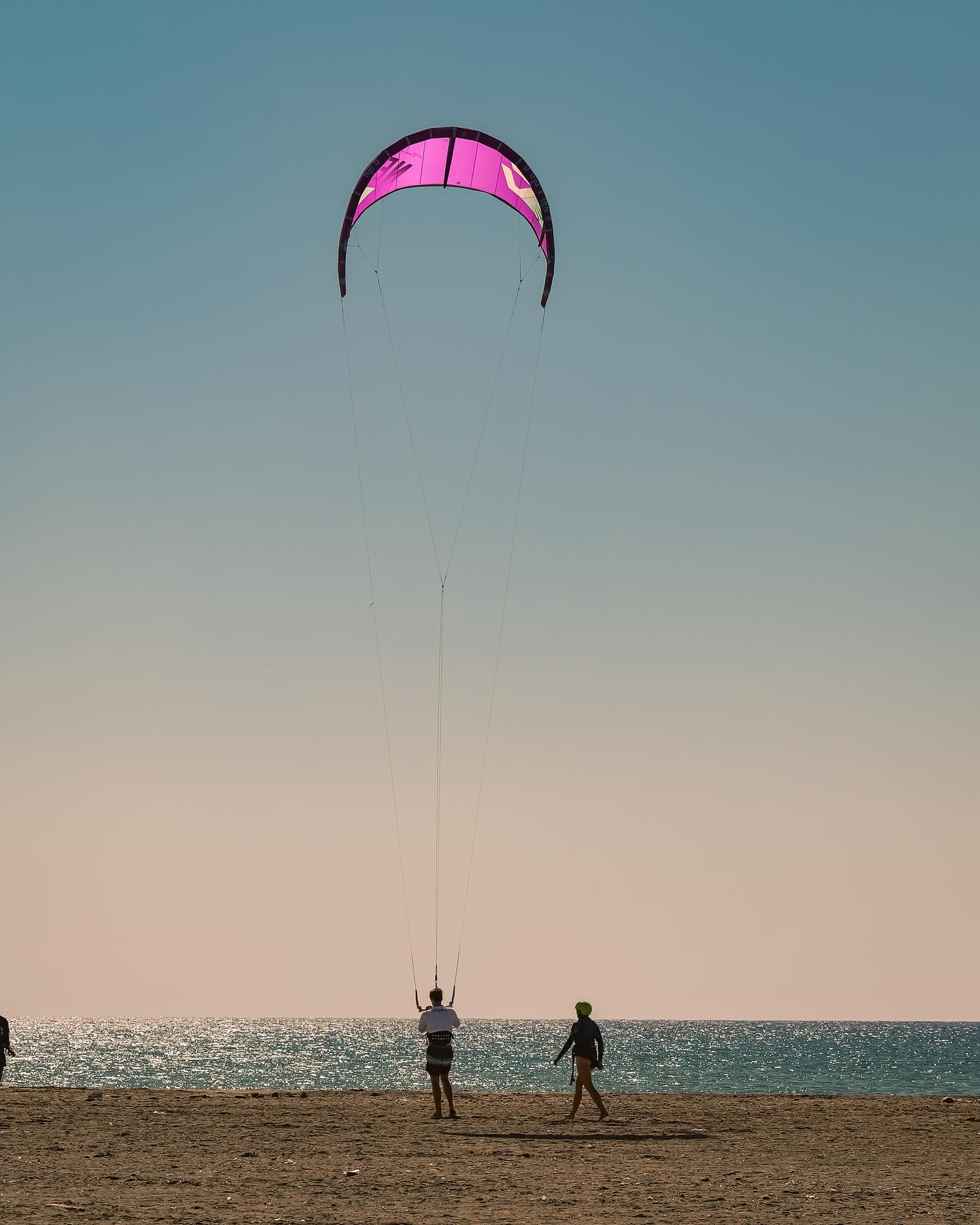 Check out some shots from the last few days! 🤘🏼
Still thinking about joining us?🪁🌊
We’re running kitesurfing lessons until the end of October and the conditions have been amazing lately! 💨☀️
📞 Contact us by whatsapp: +30 694 7970603
📸 by @habazworld
#duotone #duotonepoland #greece #prasonisi #rhodes kitesurfing #kiteboarding #kiteschool #kitesurfinglife #learnkitesurfing #sunsetsessions #kitefun