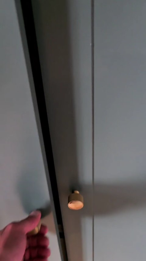 Let's see what's inside...
✨️Bespoke IKEA PAX with extension  in @farrowandball Douter No. 318.
Installation @roomandwardrobeuk
Knobs @plankhardware
Timber @atlantictimber
.
.
.
.#ikeapaxhack #ikeapax #pax #roomandwardrobe #customwardrobe #farrowandball #greenwardrobe #madetomeasure #wardrobeinspo #homestyle #wardrobe