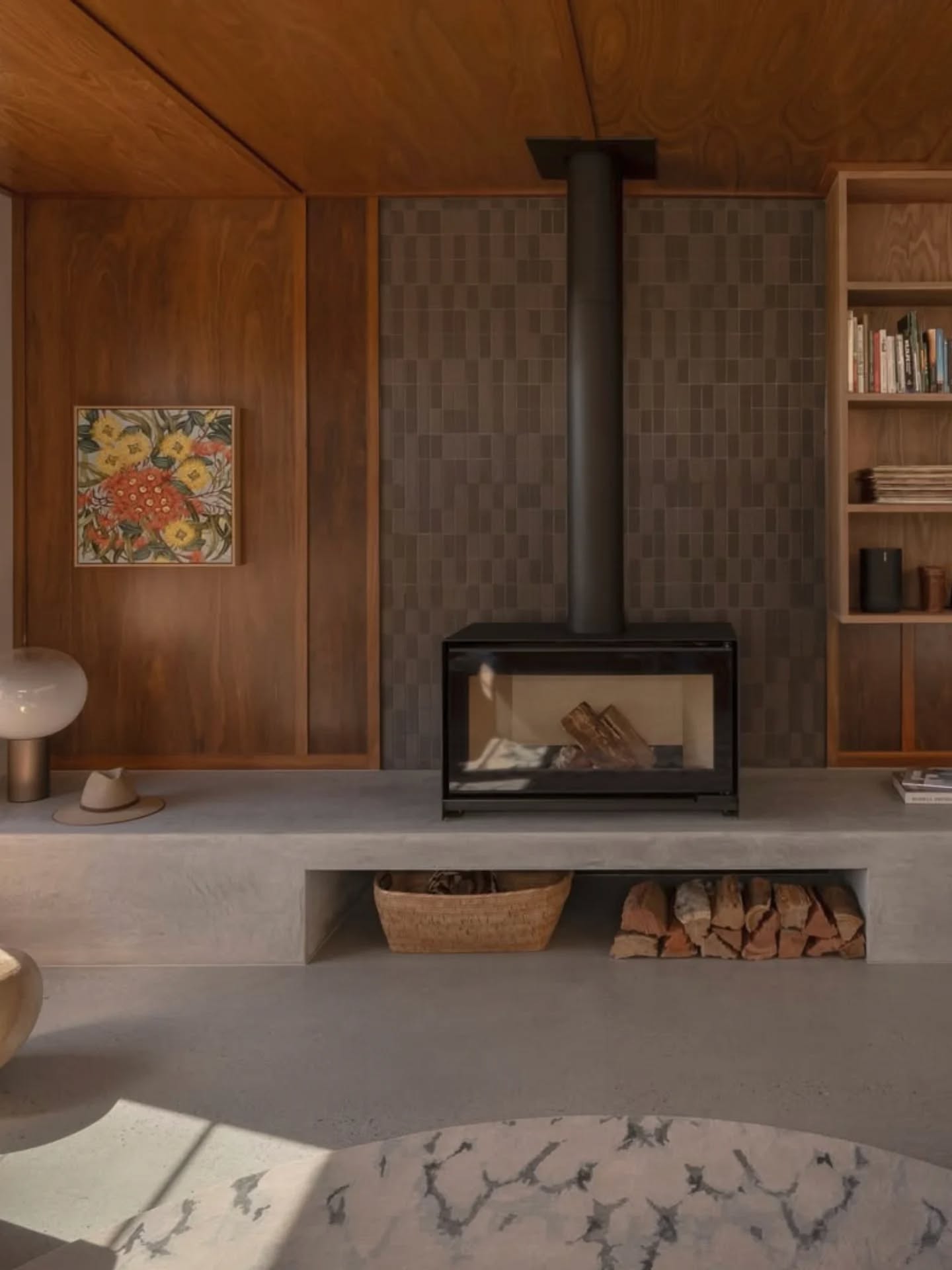 I'm still pinching myself that a few of my paintings are living in the most glorious home on the sunshine coast - @legacyoffgridhouse designed by the very talented @jessica_hardwick_architecture
I studied architecture from 2009 - 2015, and I minored in sustainability - so having my work live in such an inspiring, intentional, off grid home is a real full circle moment for me.
Gorgeous photography by @alannajaynemctiernan