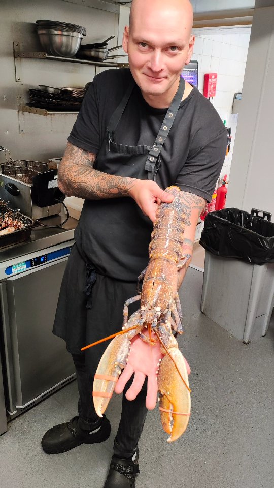 After more than 4 years as Head Chef at The Urchin @lukadmitryjchef is taking the next step. Luka brought us Brighton and Hove's original shellfish boil, oyster feast and wood fired paella, to name just a few, as well as a stream of top drawer specials. Was an absolute pleasure Chef. Wishing you all the best x