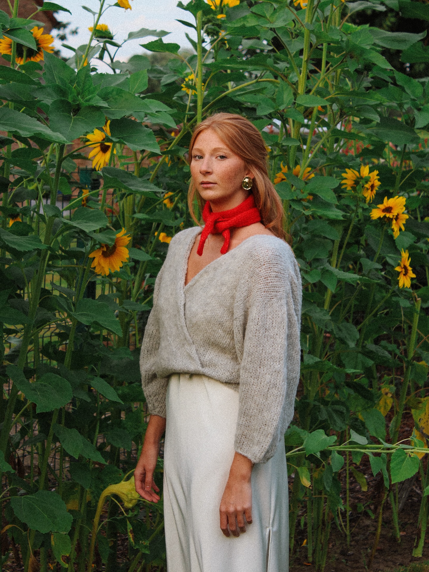 Perfect fall combo 🧣❤️
#alpacaknitwear #knitwear #knitweardesigner #belgianfashion #ootd #outfitinspiration #fallfashion