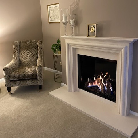 Nothing beats coming home to the cosy glow of a Gazco Reflex 75T fire ✨🔥
This beautiful gas fireplace installation in Gravesend shows just how much warmth and style the right fire can bring to your living room. Soft lighting, a welcoming atmosphere, and a stunning centrepiece; it’s the little touches that make a house feel like home. 🏡💛
At Peppers Fireplaces, we love helping our customers across Gravesend, Kent, and the South East find their perfect fire or stove – whether that’s gas, electric, or wood burning!
👉 Ready to transform your home? Visit us at www.peppersfireplaces.co.uk
#PeppersFireplaces #GazcoReflex75T #FireplaceInstallation #Gravesend #KentFireplaces #Bexley #Bexleyheath #Sidcup #Bromley #Orpington #Abbeywood #Welling #Dartford #Crayford #KentHomes #CosyLiving #GasFireplace #GasFire #InteriorInspiration #WarmAndWelcoming