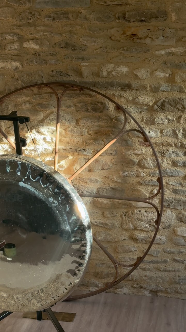 It’s about to get real cosy round here! ☁️
Our October date is now live for our Sunday Sound Ceremony at @berryfarmcotswolds (Sunday 26th October)
If you’re not sure of what to expect…
I lovingly prep the space with the candle’s lit and incense burning before you even enter the barn, your space will be ready for you to snuggle into from the moment you arrive, organic homemade sweet treats (nature’s snickers ~ chocolate, peanut butter, medjool date heaven) and herbal teas will be waiting for you to enjoy after I cocoon you in a dreamscape of sound. The sound journey itself will be around 60 minutes - just enough time to naturally drop into a deeply restorative, meditative state. You’ll be surrounded by a beautiful community of people who are probably there for the very same reasons as you.
All you have to do is slip into something extra cosy and show up for an hour of undisturbed rest. 🤍
Ticket link is in my bio - spaces are limited and already being snapped up by you angels in my mailing list! (thank u) 🫶🏼
See you there! 🤍