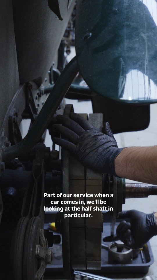Extensive testing is provided with every service as standard. We're well into a post-race strip-down, where we regularly check the carâs half-shafts for improved long-distance driving.
#BritishMotoring #carservicing #Kingsburyracing #vintagecars #Bentley #prewarcars #ClassicCarRestoration #UnderstatedPower