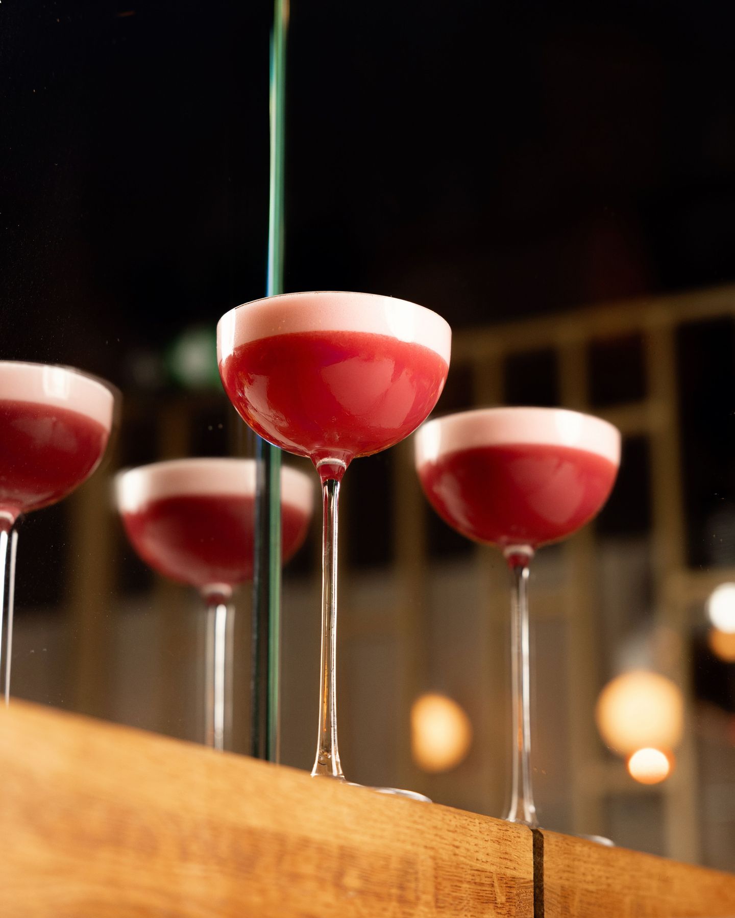 TOTALLY SPICE - Gin Tanqueray, citron vert, crème de framboise épicée, liqueur Baccae triple piments.
📸 @desprezmarie.studio