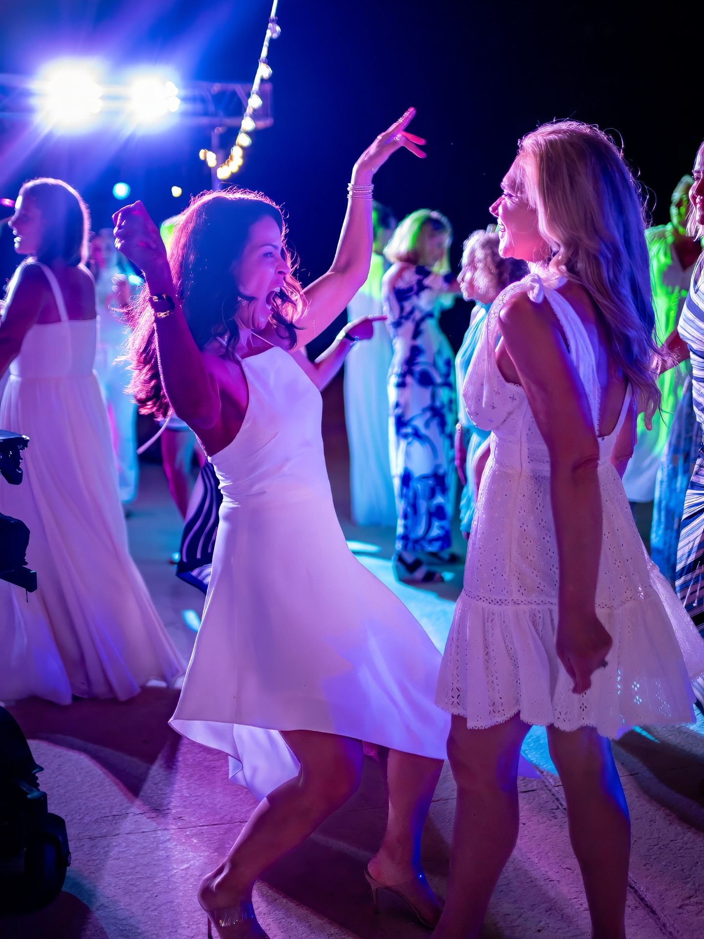 There’s two types of people and they always end up as best friends.
#photographer #westchester #ct #eventphotographer #partyphotographer