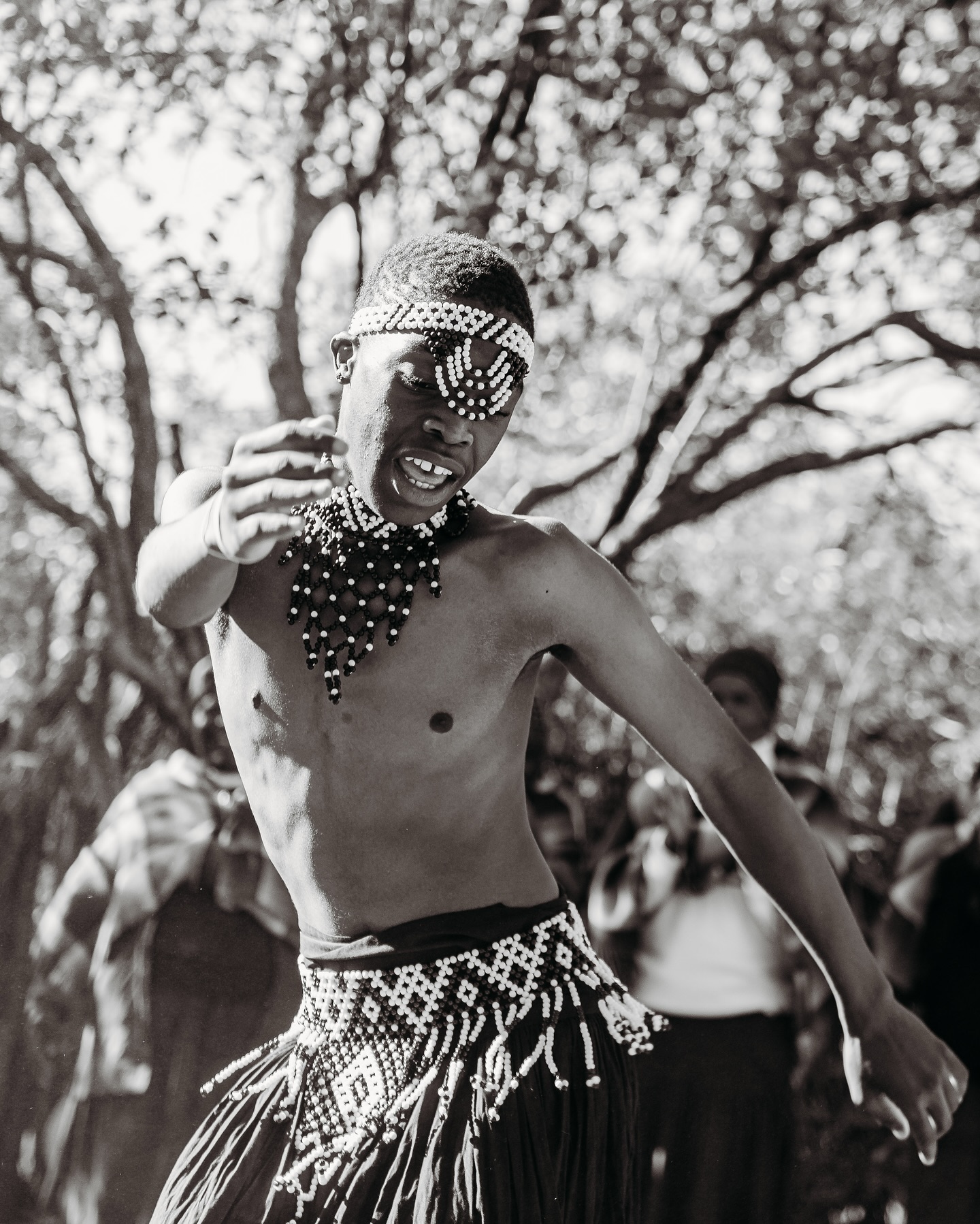 A day at Bahurutshe Village in Botswana ✨
We spent the day immersed in culture and community, watching traditional dances that told powerful stories, hearing the drums echo through the village, and laughing as kids ran around playing with goats. 🐐💃🏾
Kendra even joined in by dressing in traditional clothing, and she looked absolutely beautiful amazing, as always👏🏾❤️
#Botswana #BahurutsheVillage #CulturalExperience #TravelMoments #FamilyAdventures #blacktravelfeed#blackexpats