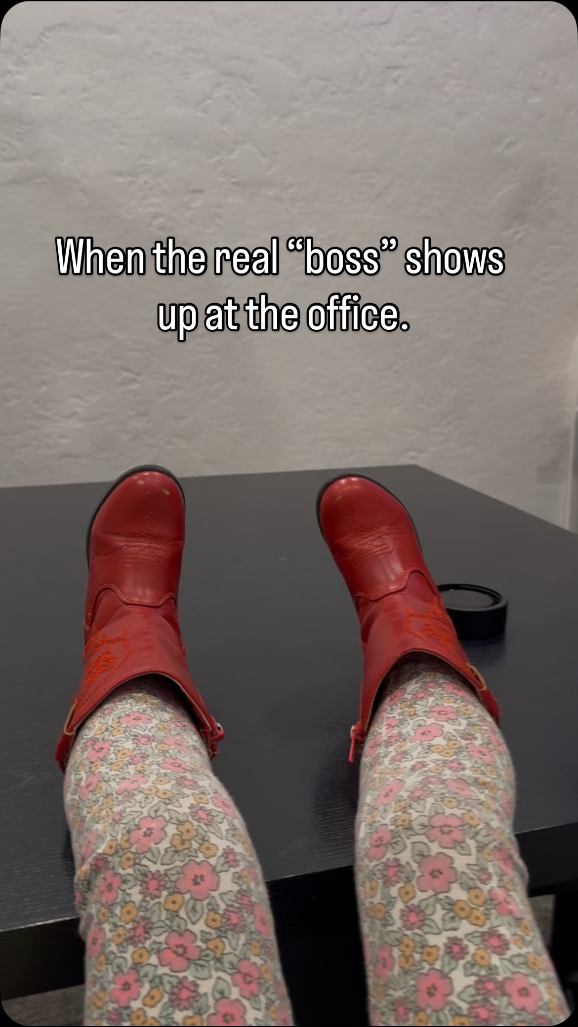 Every office has a āreal bossāā¦
ours just happens to be 2 years old š¶
Red boots on ā
Strong delegation skills ā
Meetings, snacks, cartoonsāhandled ā
š
Sheās got the work-life balance figured out!š¢š¼
Whoās the CEO of your office or family? š
#BauderConstruction #FamilyBusiness #TinyCEO #ConstructionLife #WorkLifeBalance #Millie