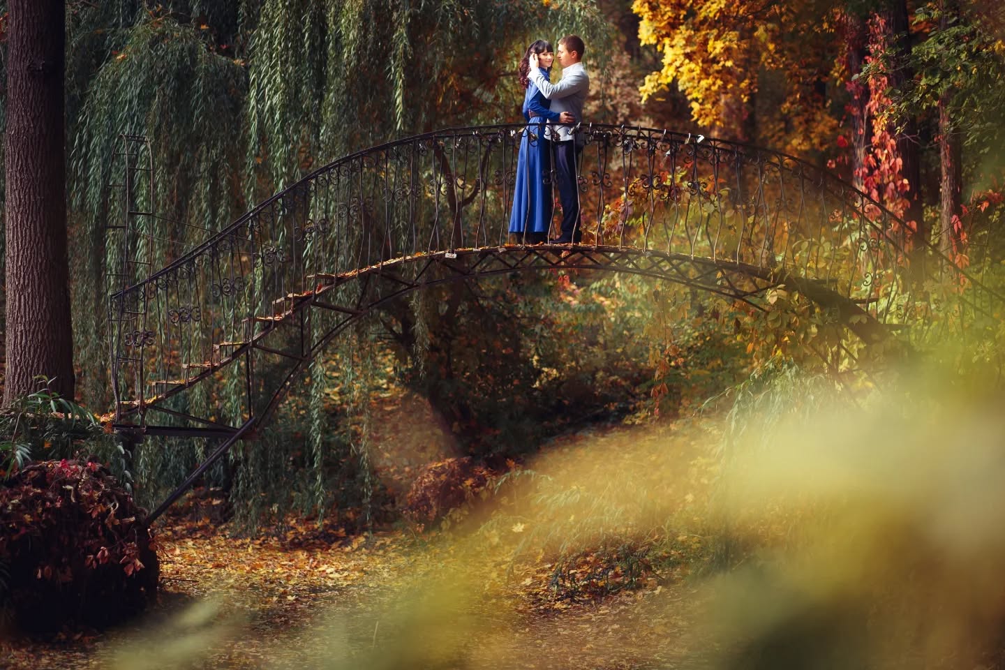 Elämä on liian lyhyt, jotta onnellisuutta kannattaisi lykätä. Katso taivaalle, kerää lehtiä ja hymyile useammin. ✨
Lisää kuvia sivustolla www.didykmaksim.com
#weddingphotographervantaa #weddingphotographerhelsinki #photographerespoo #photographerhelsinki #helsinkiphotography #valokuvaajaespoo #valokuvaajavantaa #valokuvaajahelsinki #weddinghelsinki #weddingespoo #hääkuvaajaturku #hääkuvaajaespoo #hääkuvaajavantaa #hääkuvaajahelsinki #фотографхельсинки #свадебныйфотографхельсинки #perhekuvaajahelsinki #perhekuvaajaespoo #perhekuvaajavantaa #perhekuvaushelsinki #perhekuvausespoo #weddingphotographerespoo #finlandweddingphotographer #häät2025 #hääkuvaaja #hääkuvaajat #hääyrittäjät #perhekuvaus #valokuvaajatsuomi #hääkuvaajaturku