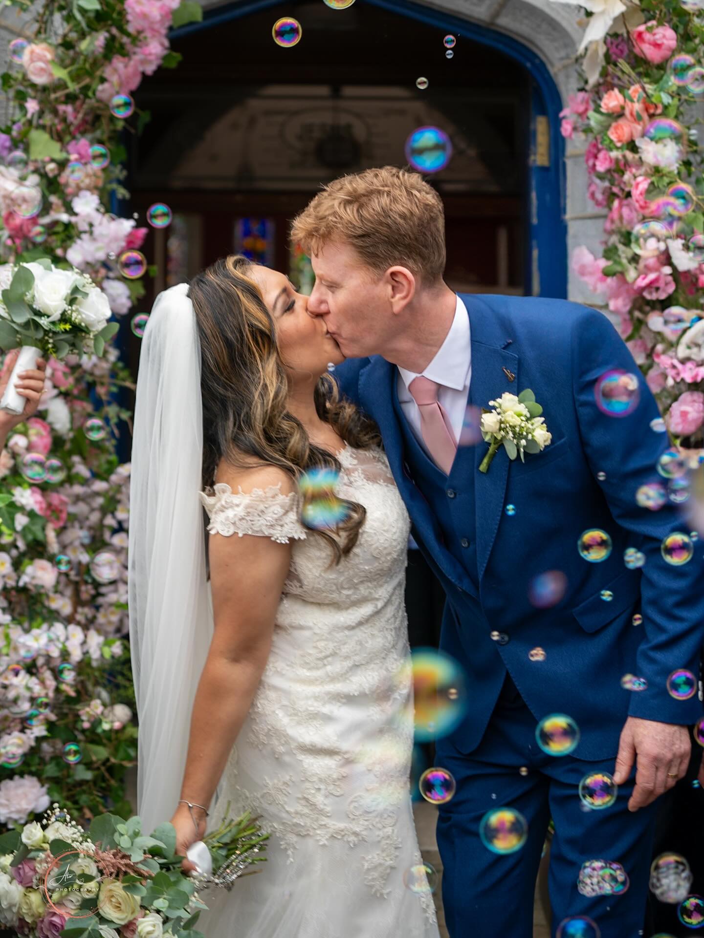 In their own little love bubble 🤍 🫧 what a church exit these two had 🥰 #bubbleexit #wedding #justmarried